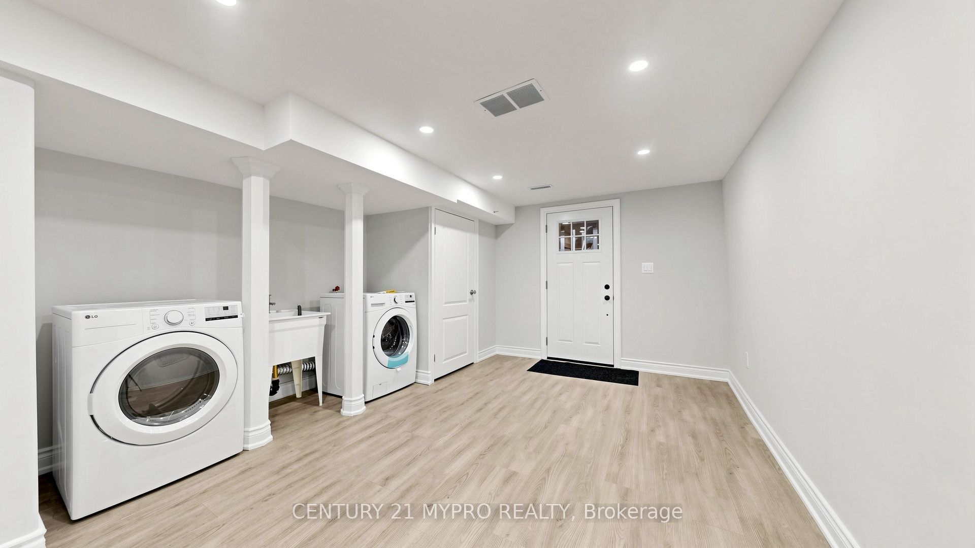 7 Cherry Nook Gardens Property Photo 33