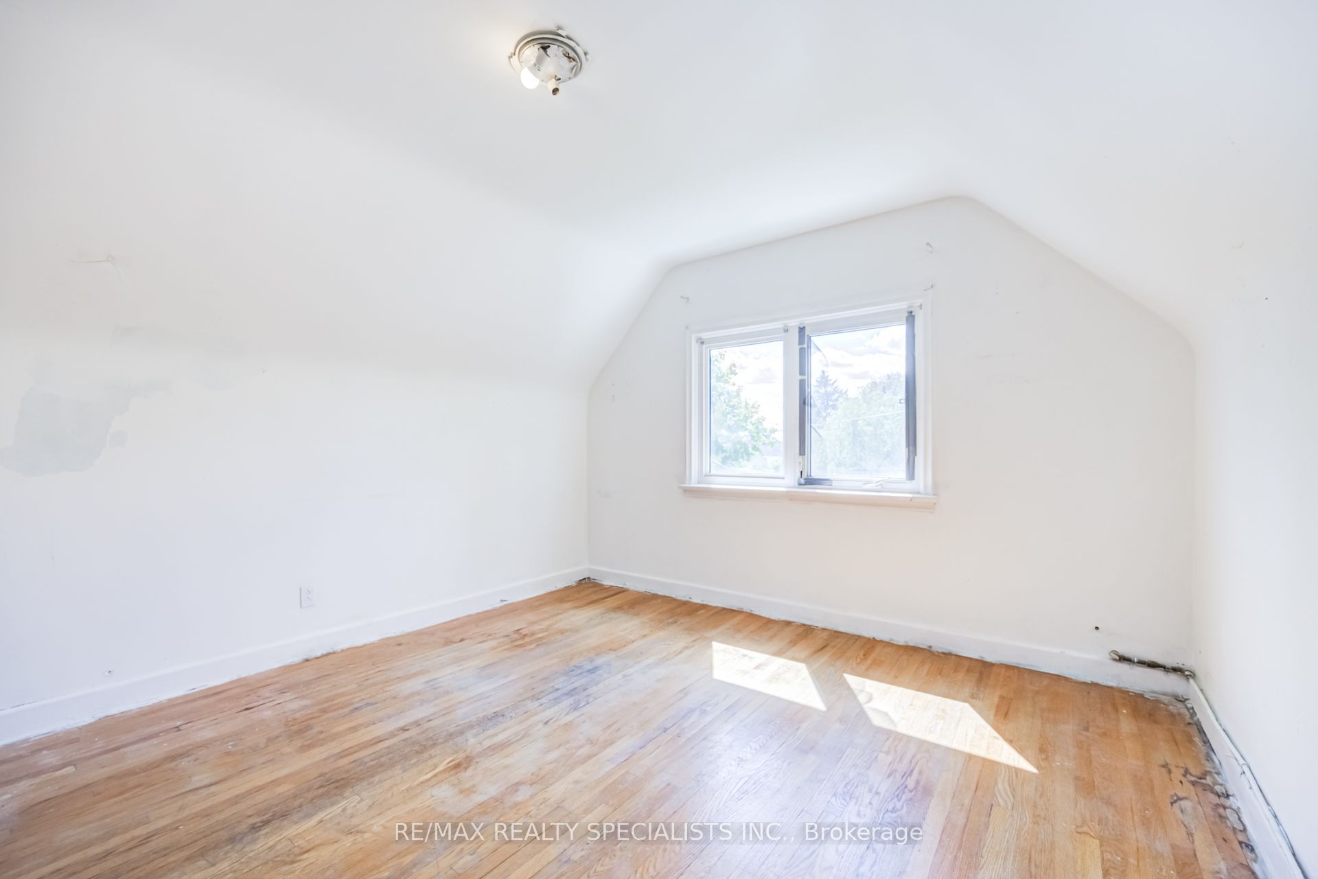 47 Singleton Road Property Photo 27
