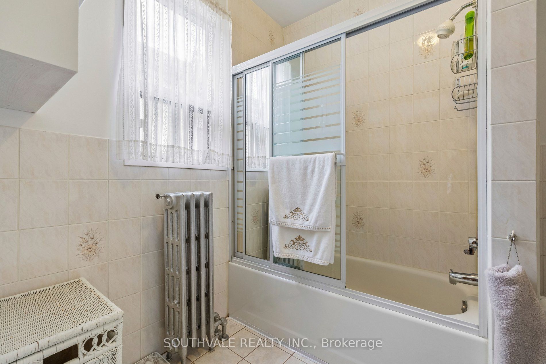 67 Kings Park Boulevard Property Photo 23