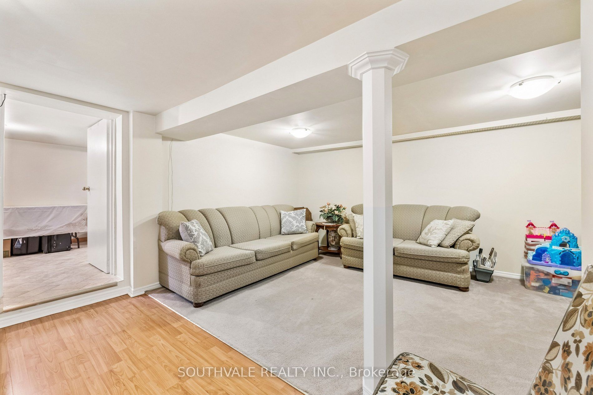 67 Kings Park Boulevard Property Photo 36