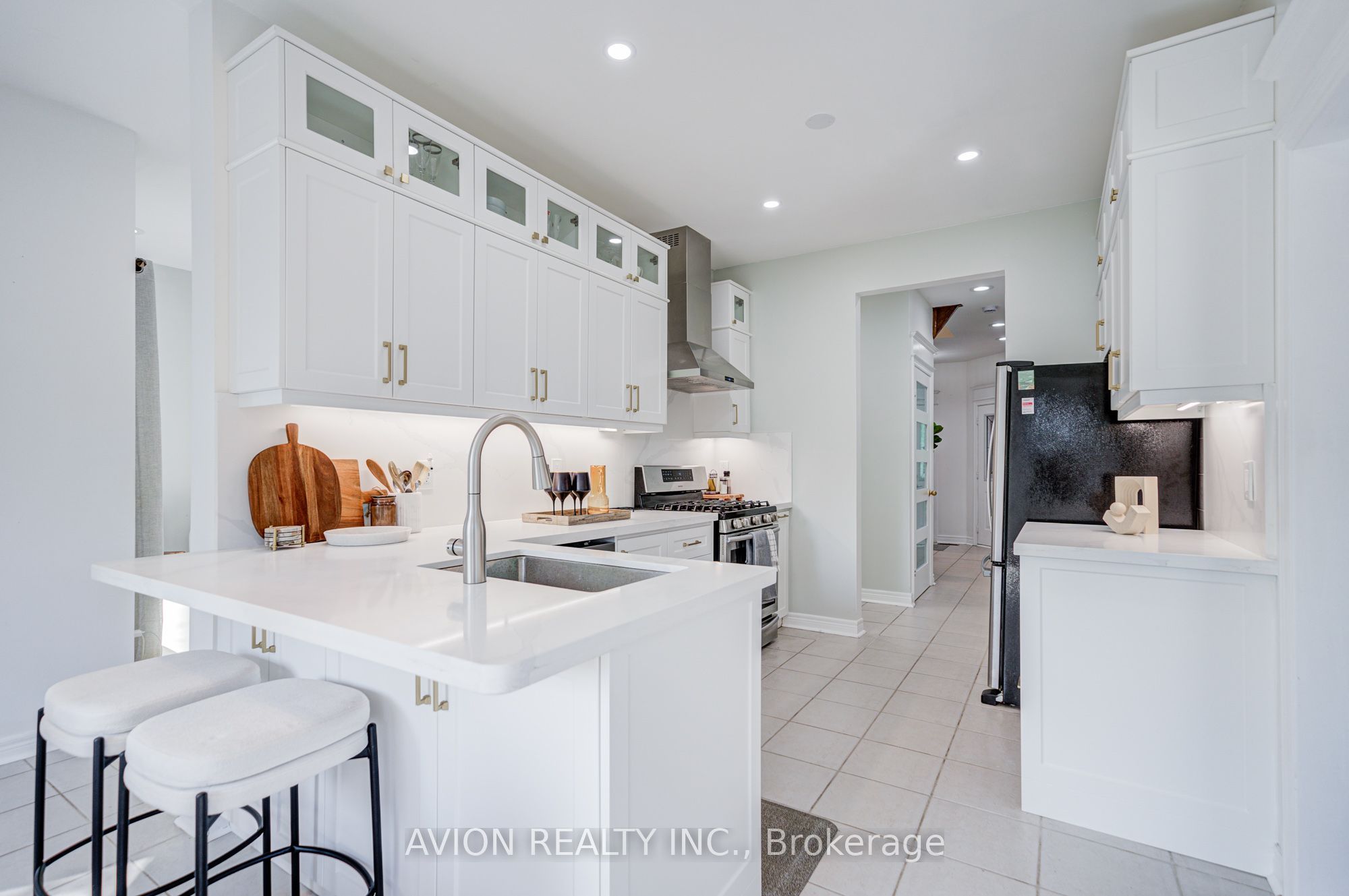 83 Stonebridge Boulevard Property Photo 10