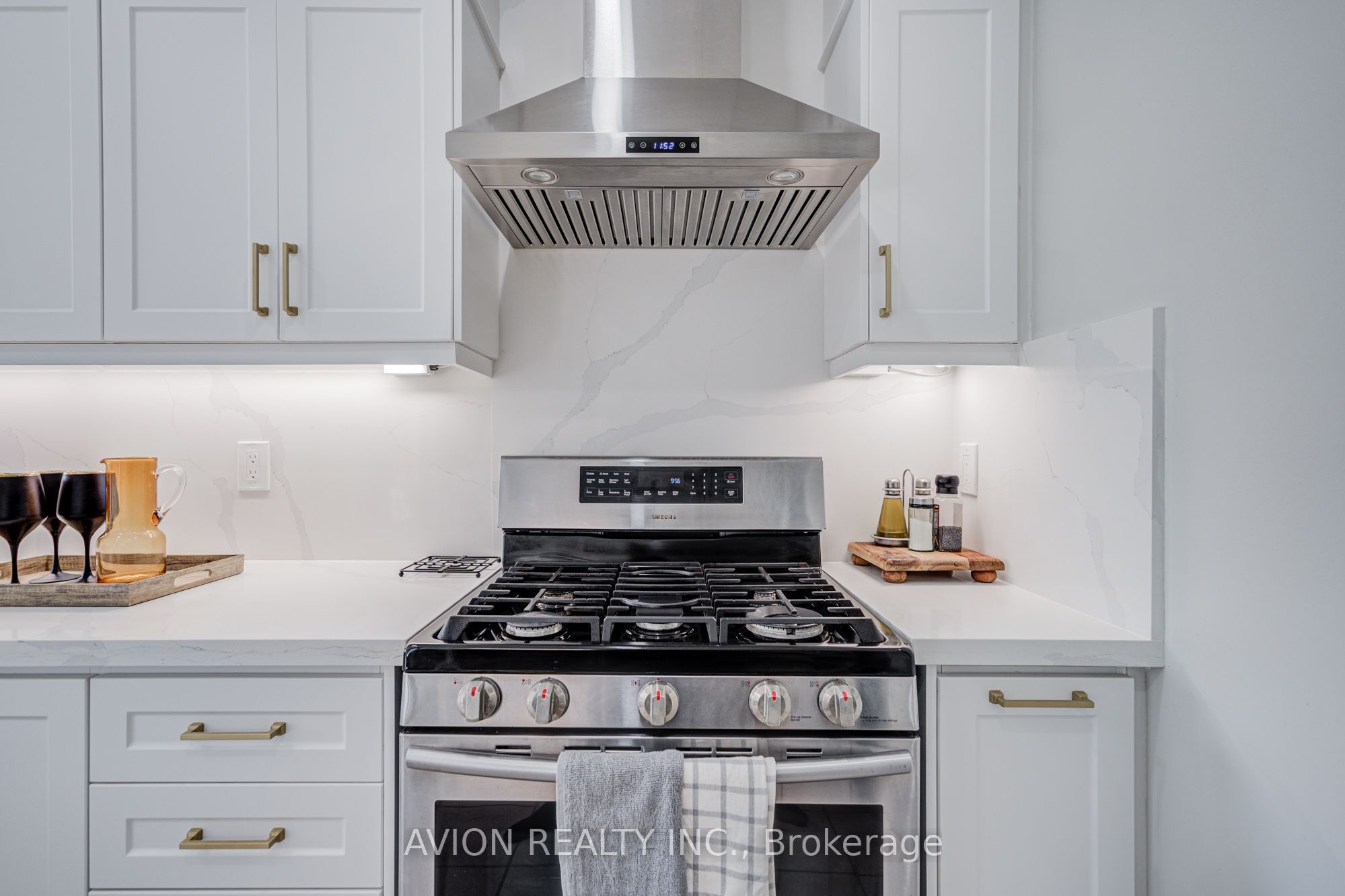 83 Stonebridge Boulevard Property Photo 12