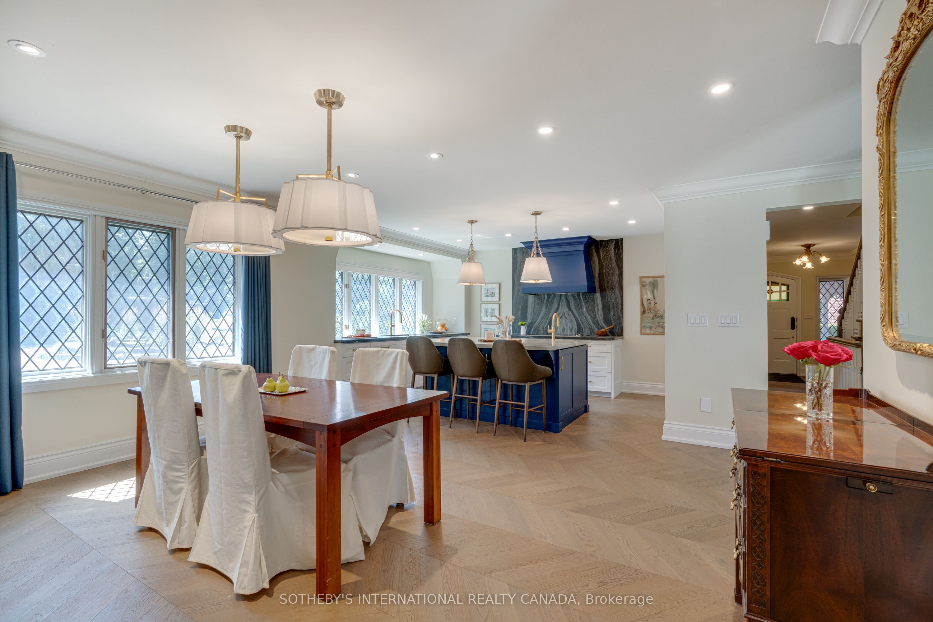 787 Simcoe Street N Property Photo 13