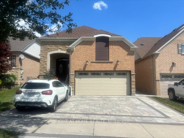 101 Mackey Drive Property Photo 1