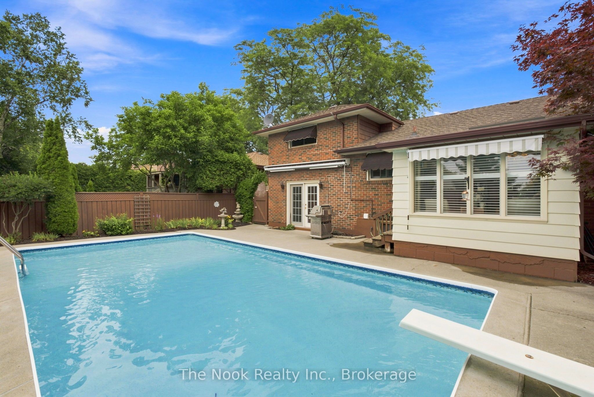 110 Bowman Avenue Property Photo 36