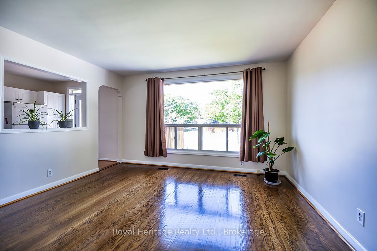 42 Thorncroft Crescent Property Photo 12