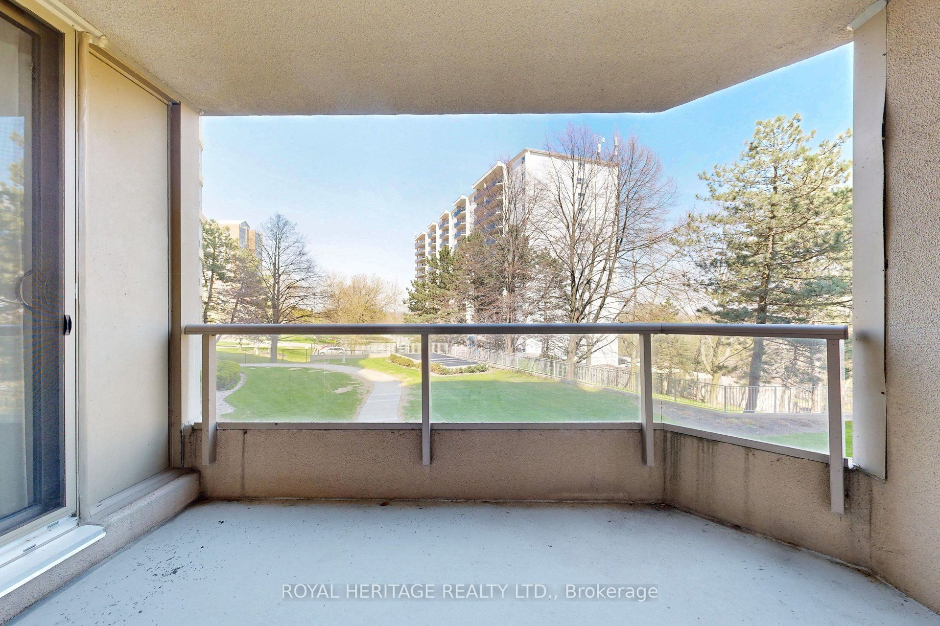 20 Guildwood Parkway 207 Property Photo 29