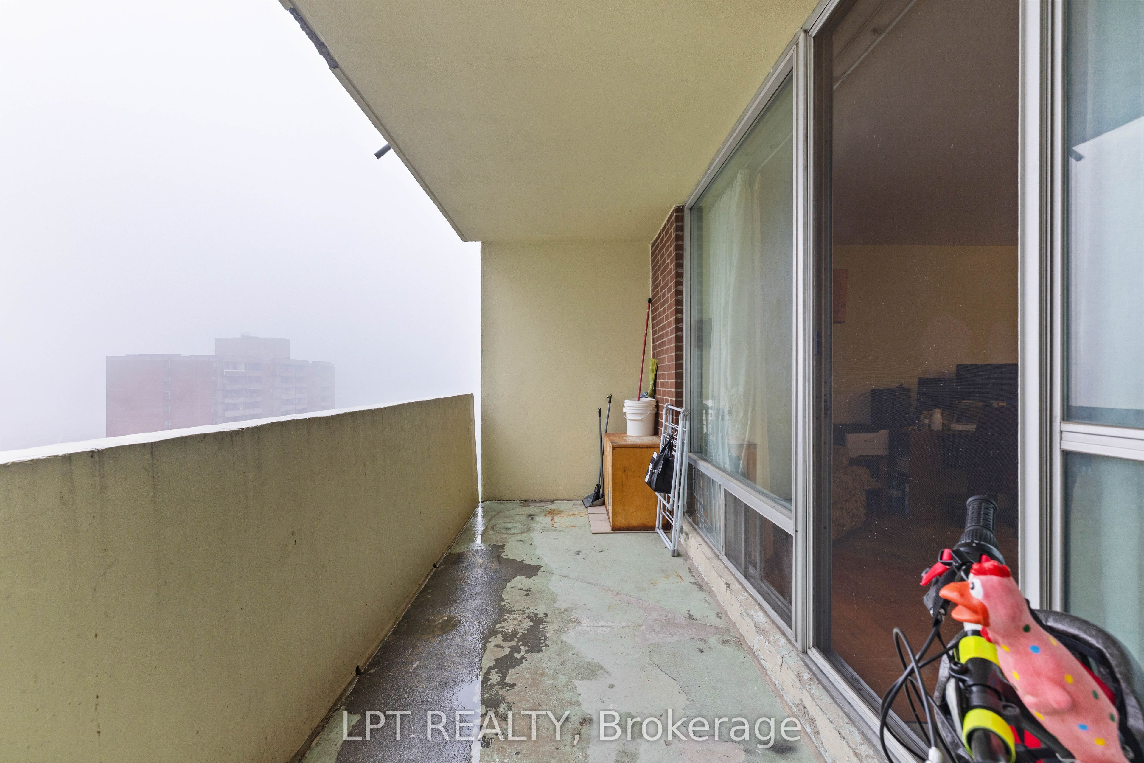 5 Massey Square 2811 Property Photo 17