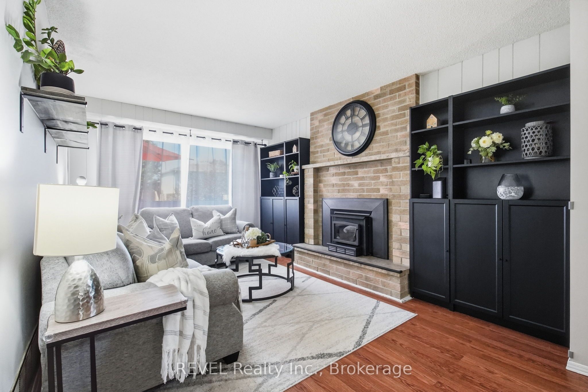 1298 Pinehurst Avenue Property Photo 7