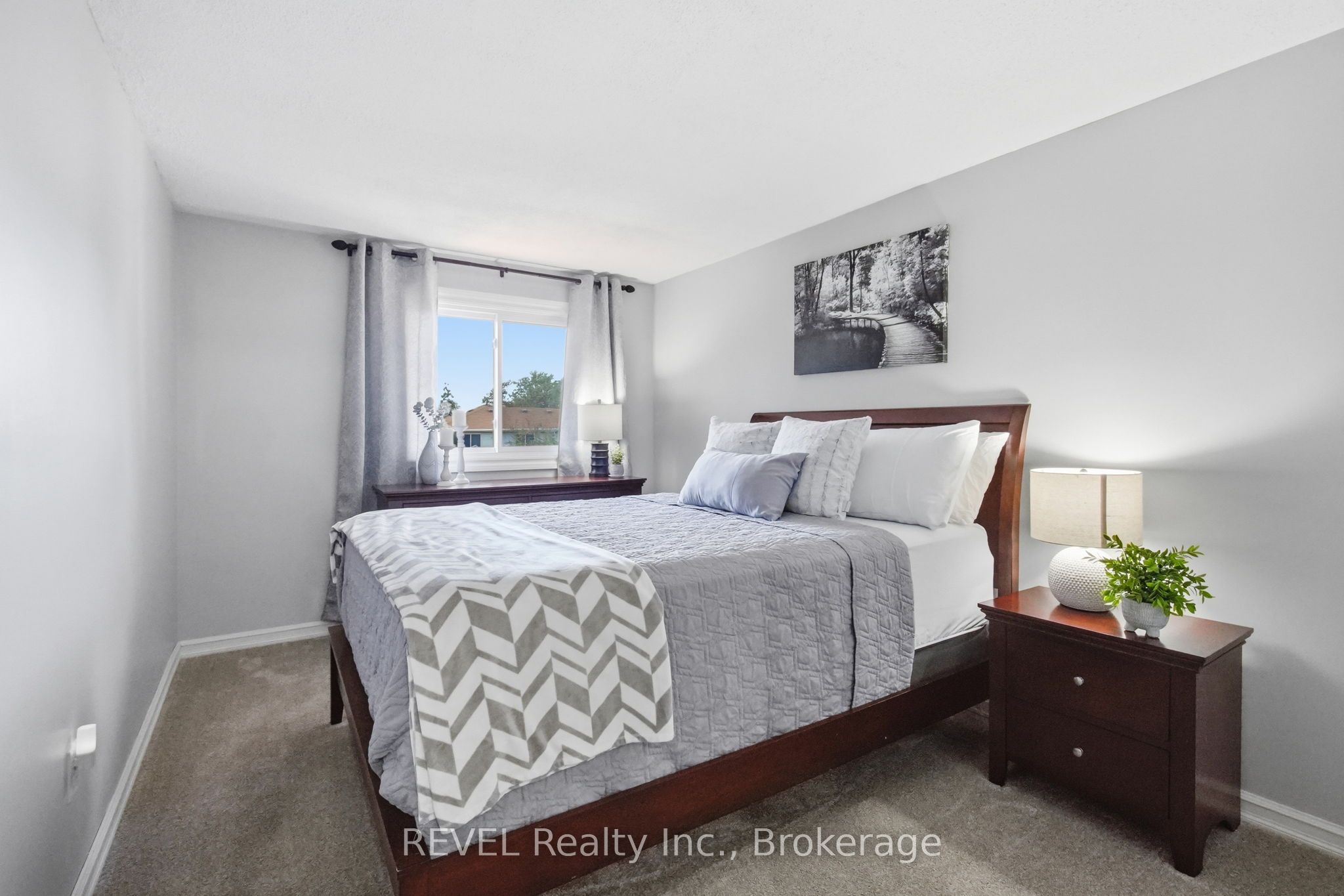 1298 Pinehurst Avenue Property Photo 18
