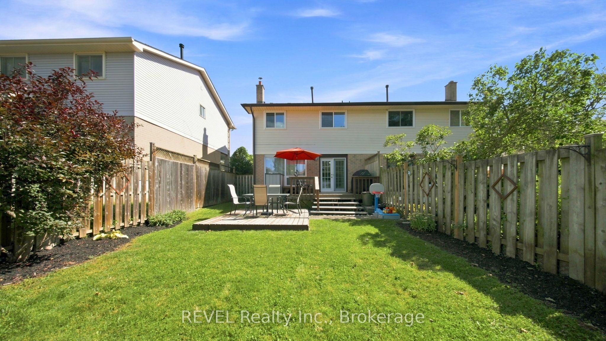 1298 Pinehurst Avenue Property Photo 22