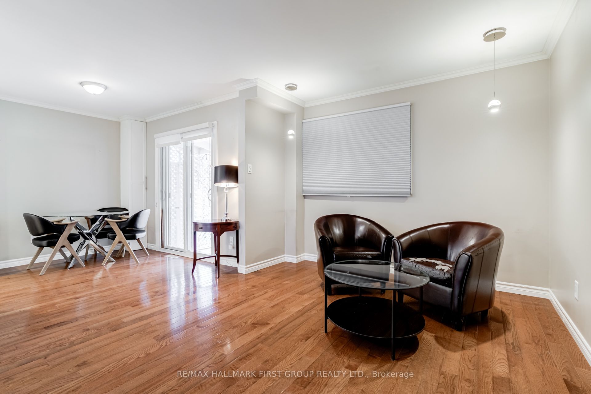 30 Stockbridge Crescent Property Photo 6