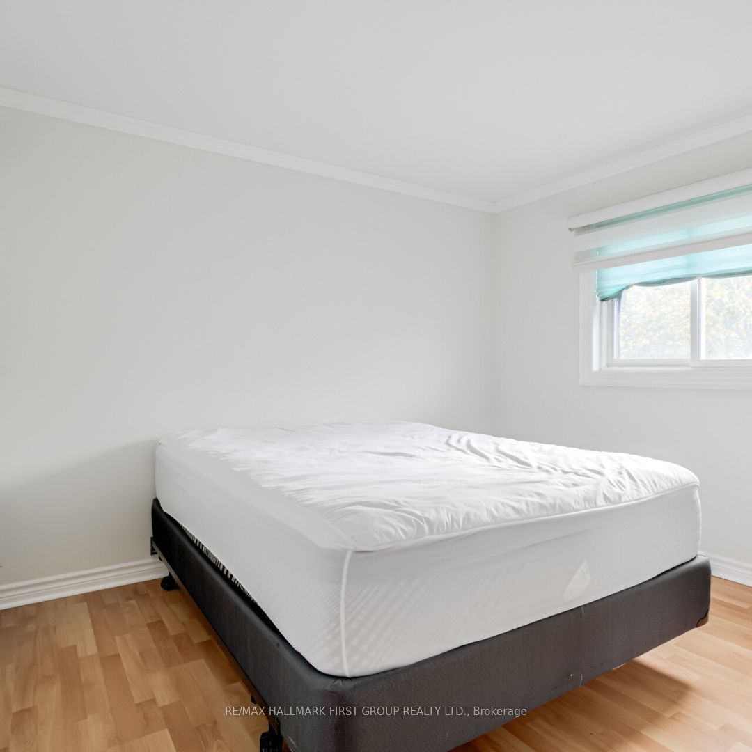 30 Stockbridge Crescent Property Photo 8