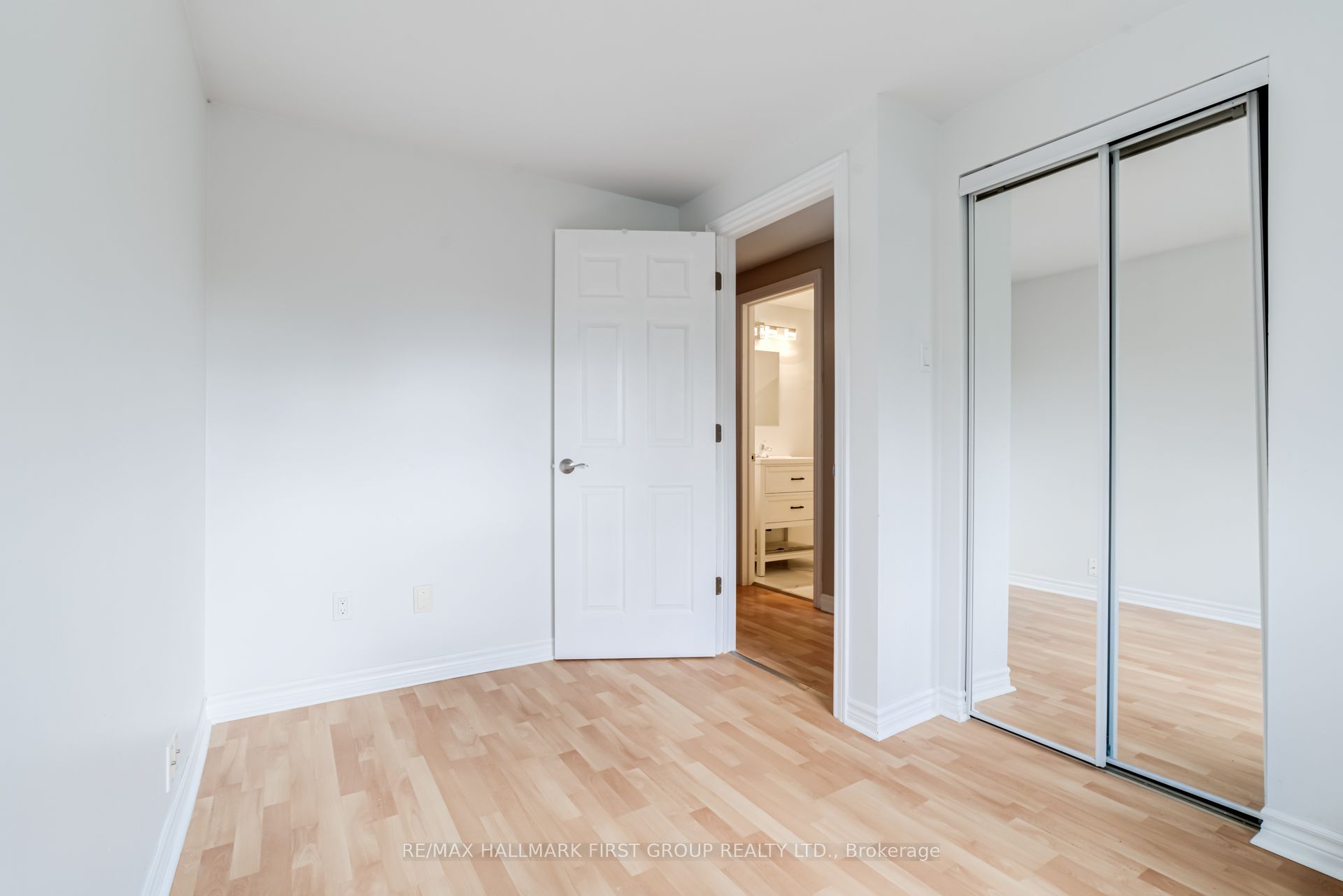 30 Stockbridge Crescent Property Photo 9