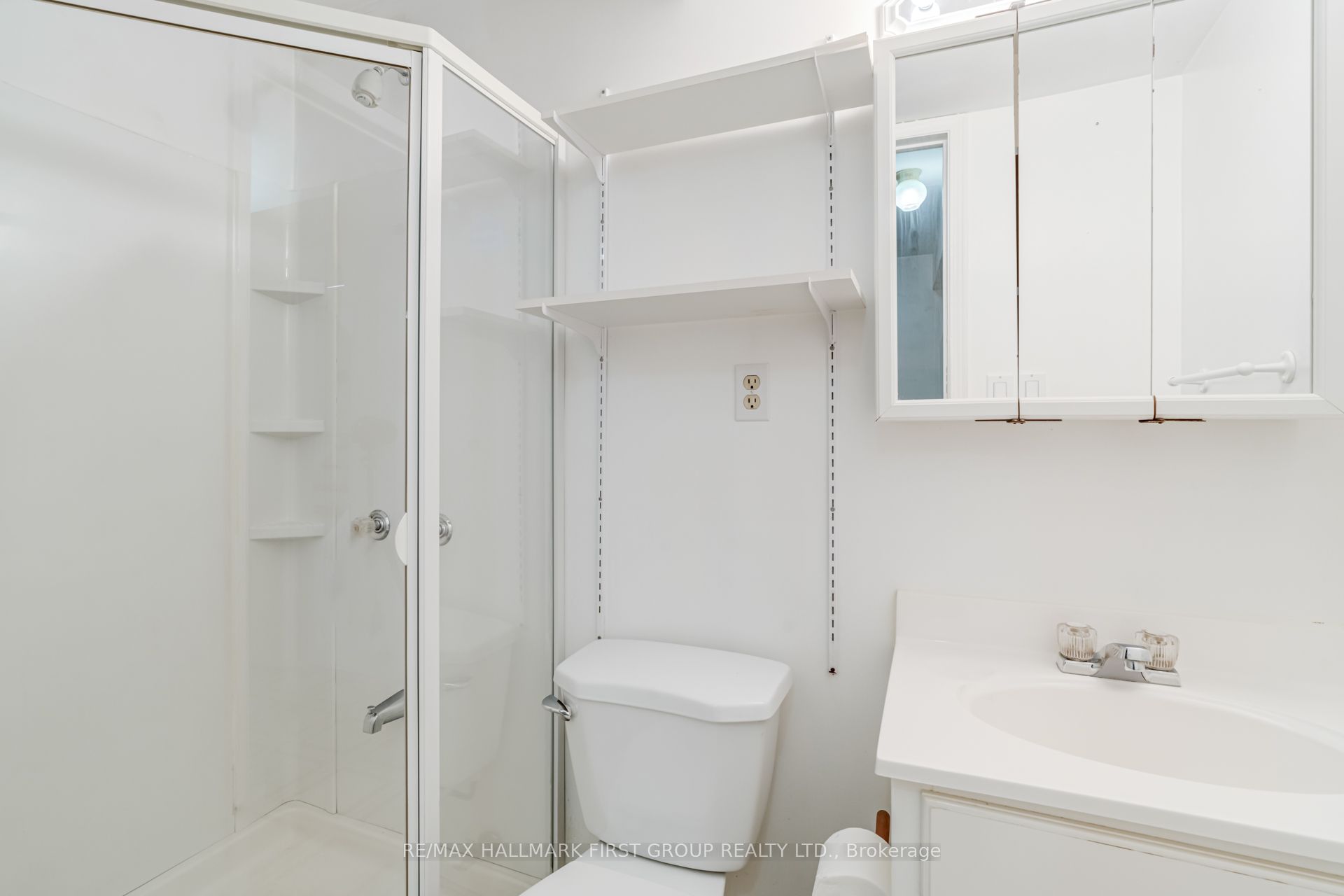 30 Stockbridge Crescent Property Photo 12