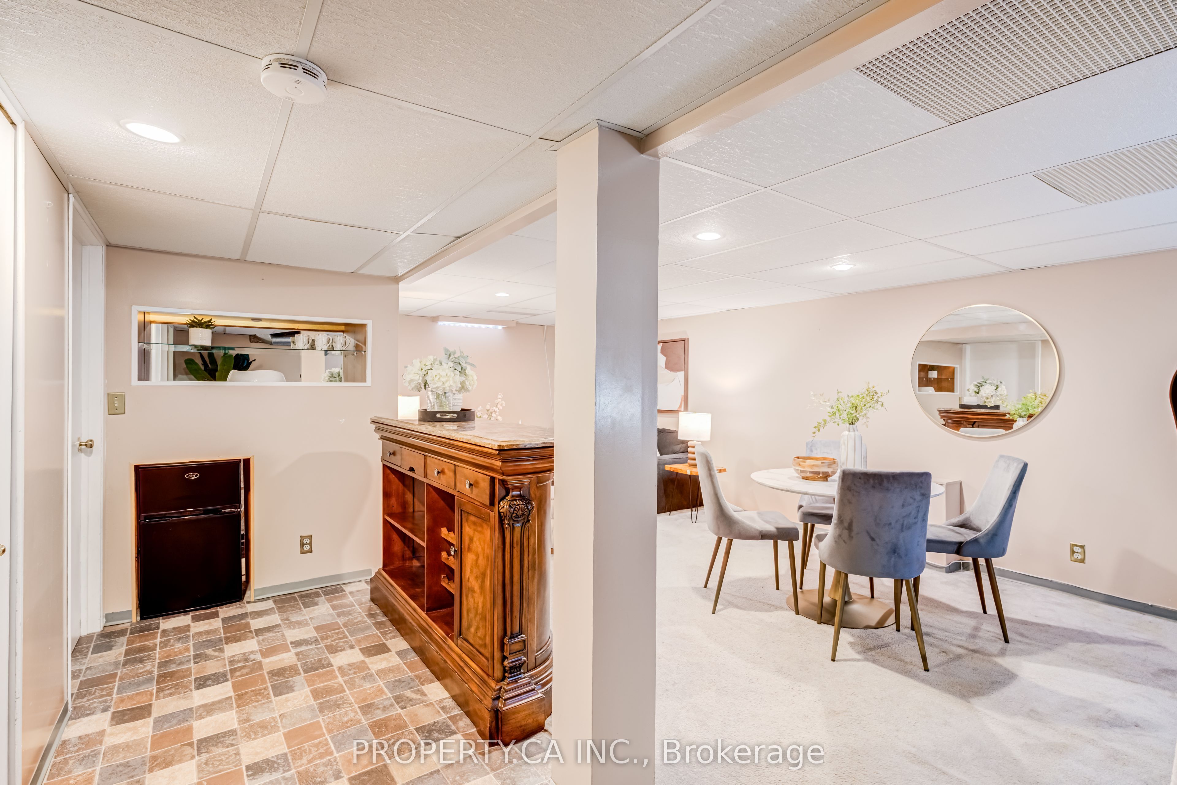 1 Latham Court Property Photo 27