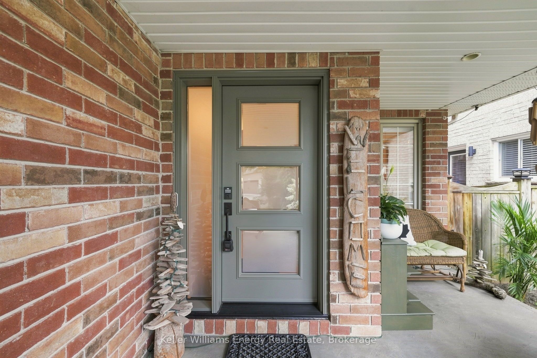 442 Meadow Street Property Photo 2