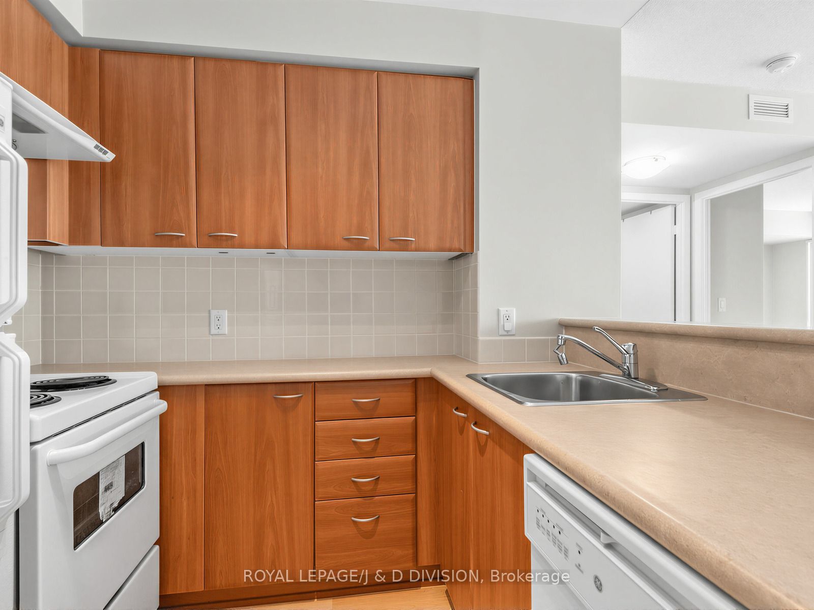 38 Lee Centre Drive 3002 Property Photo 9