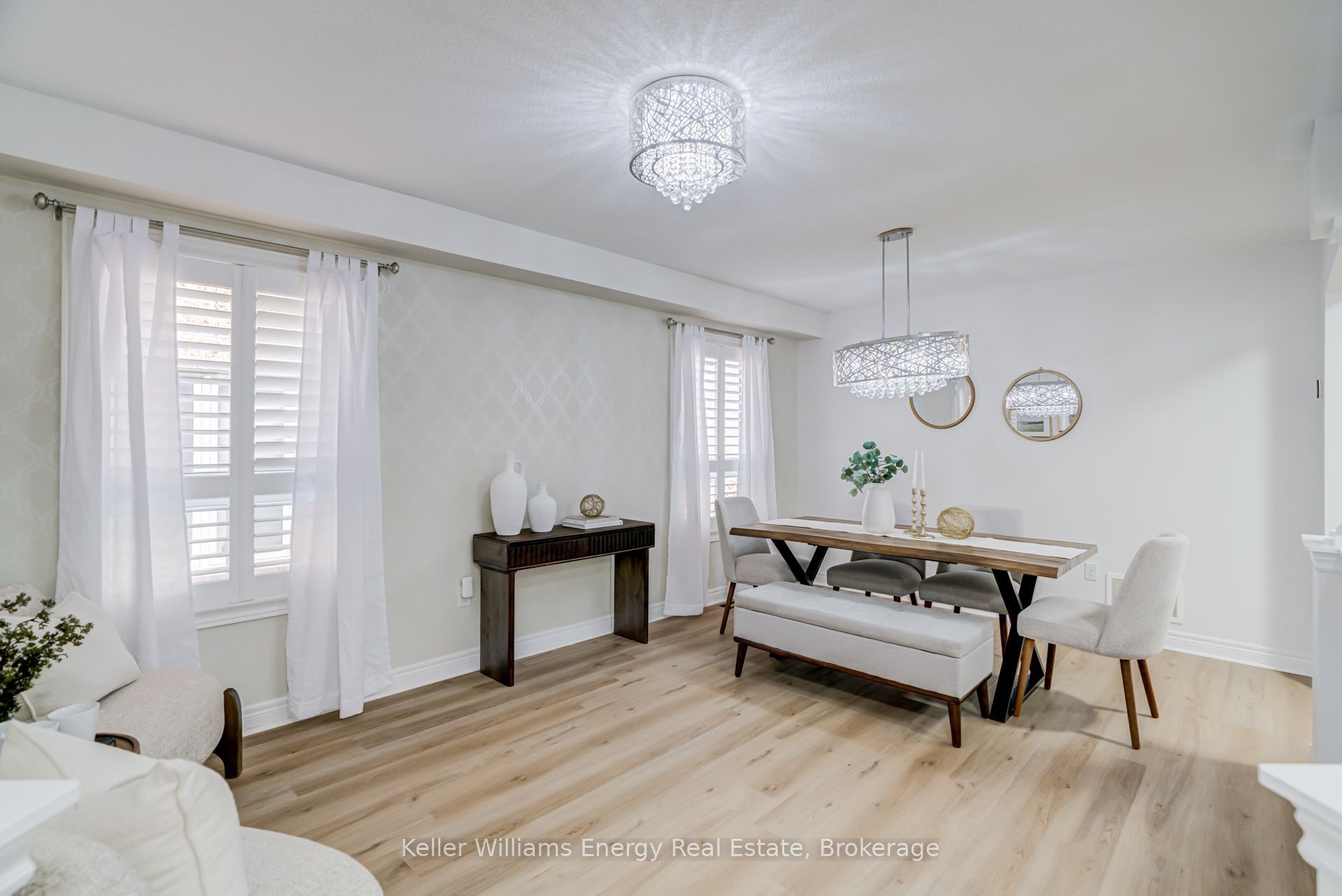 1342 Harlstone Crescent Property Photo 10