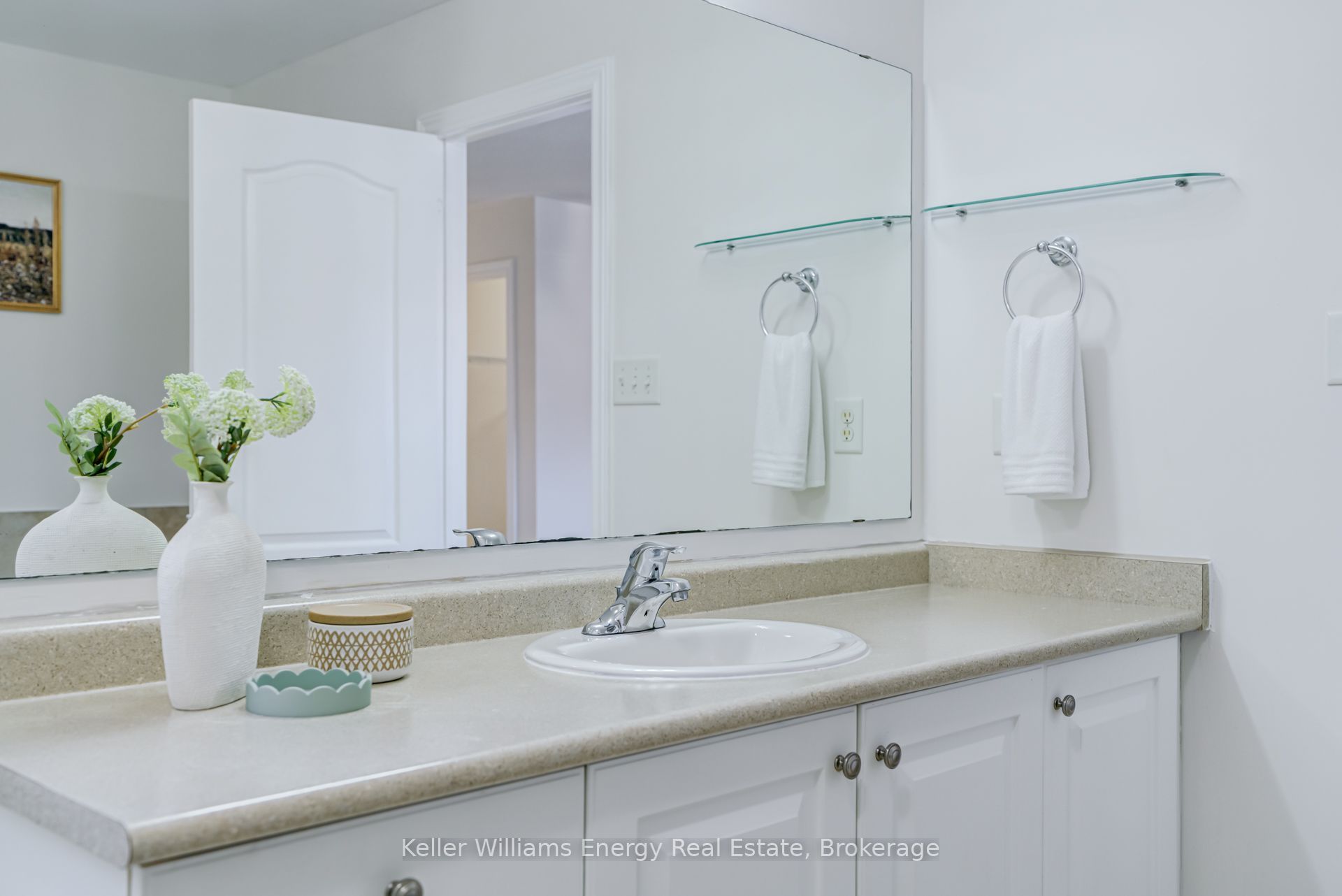 1342 Harlstone Crescent Property Photo 22