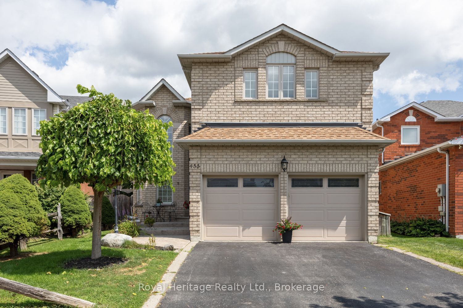 455 Ormond Drive Property Photo 1