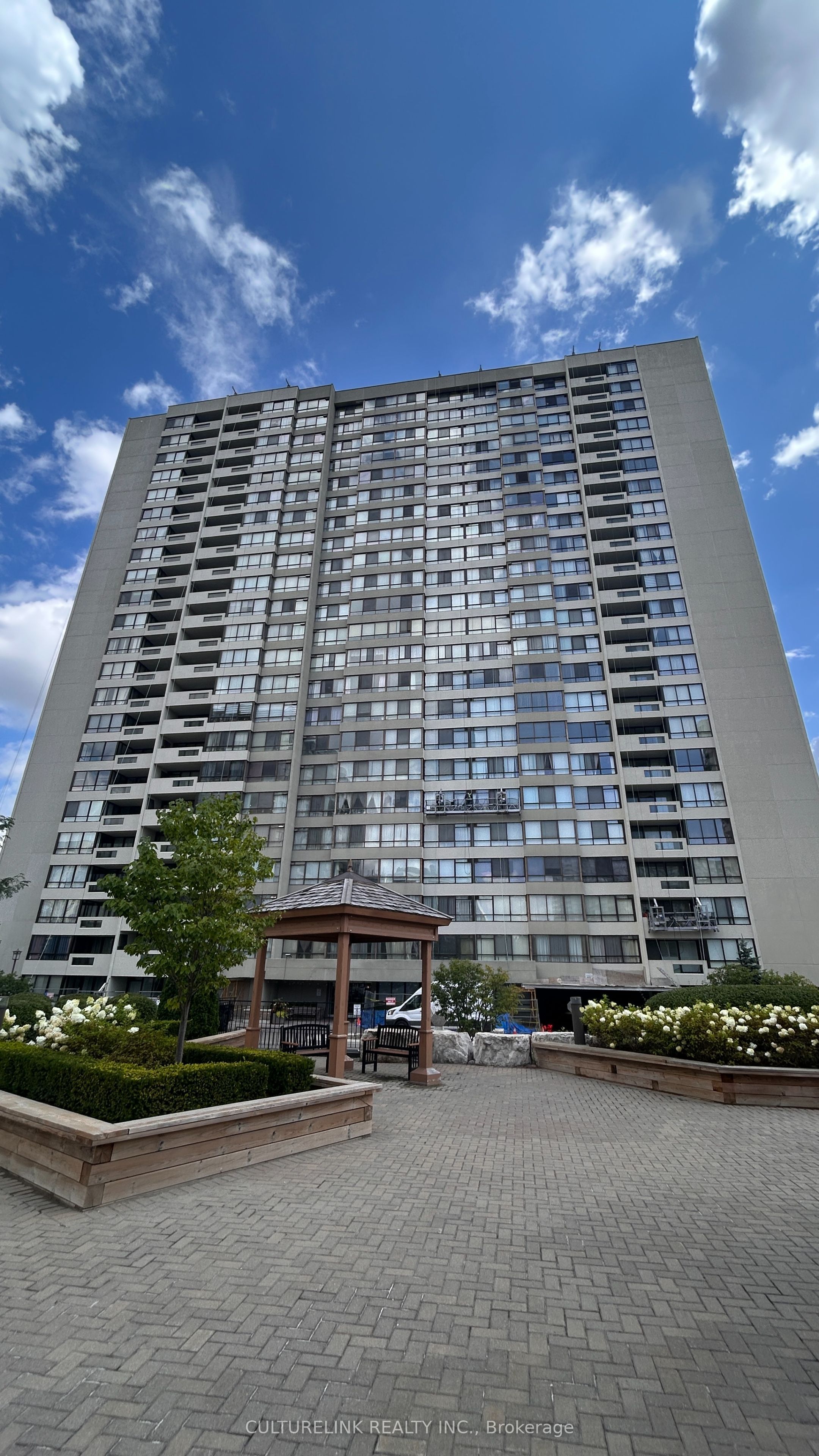 255 Bamburgh Circle 1005