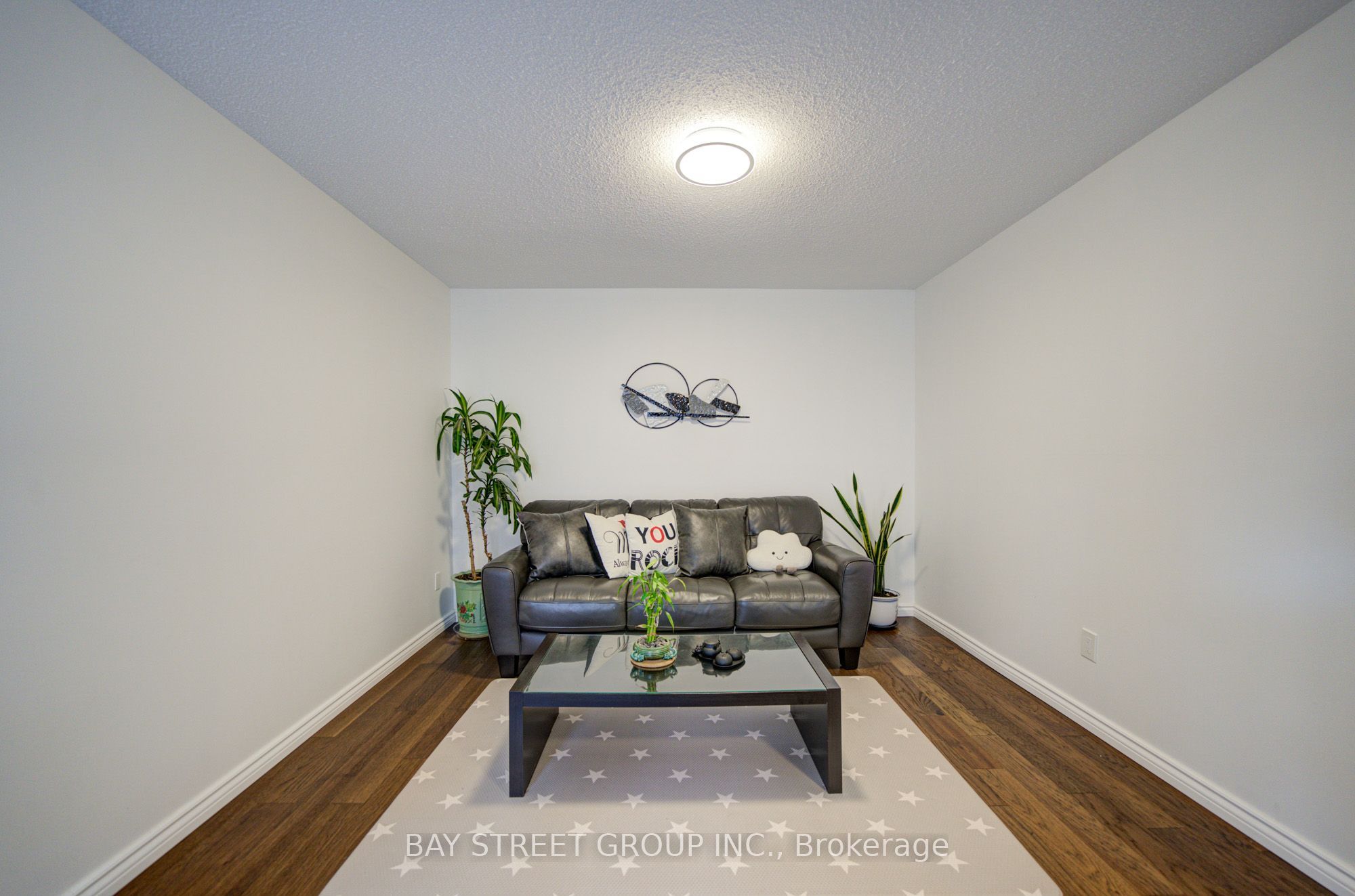 10 Hemingford Place Property Photo 9