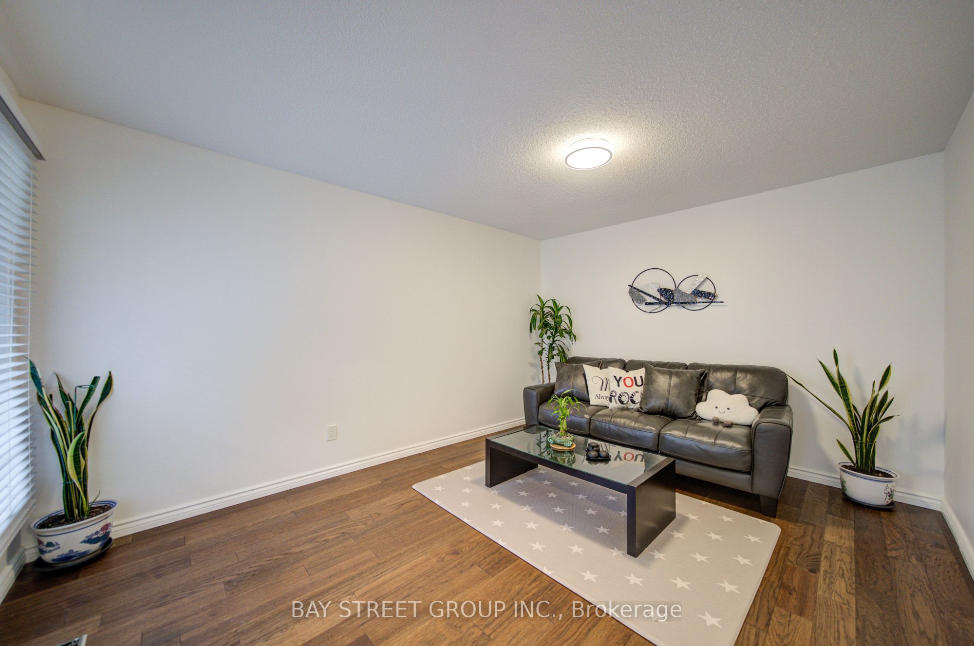 10 Hemingford Place Property Photo 10