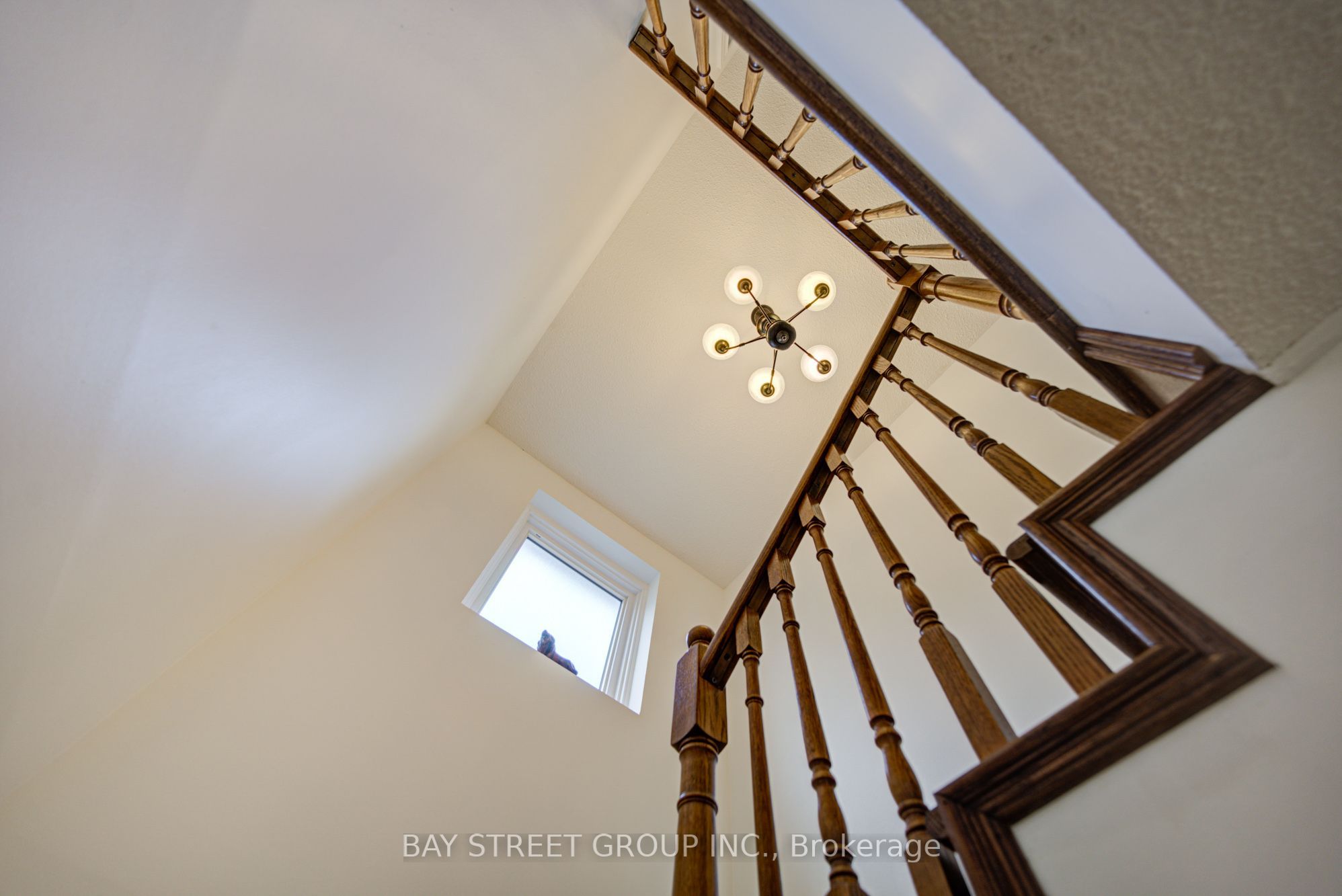 10 Hemingford Place Property Photo 18