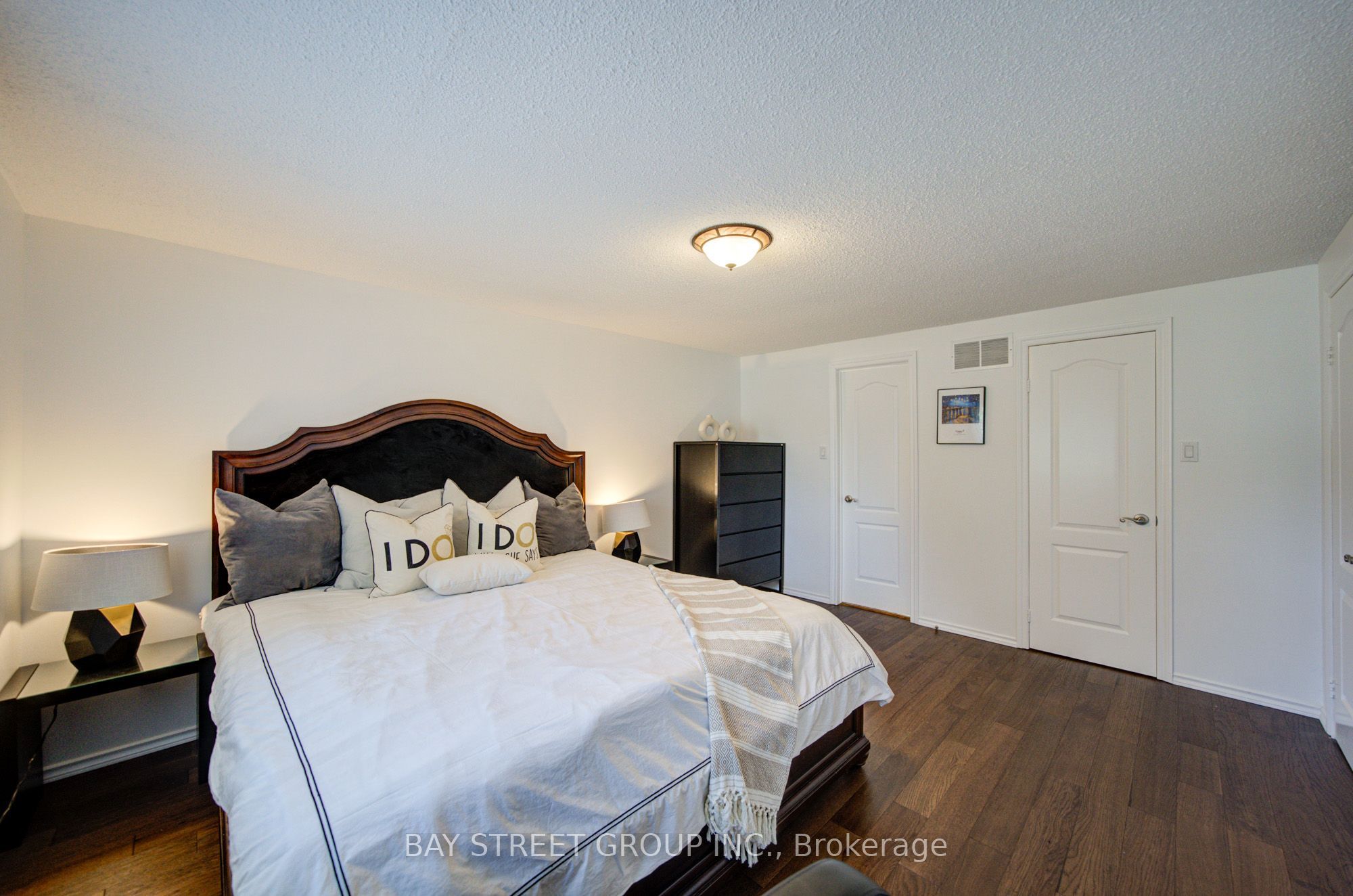 10 Hemingford Place Property Photo 21