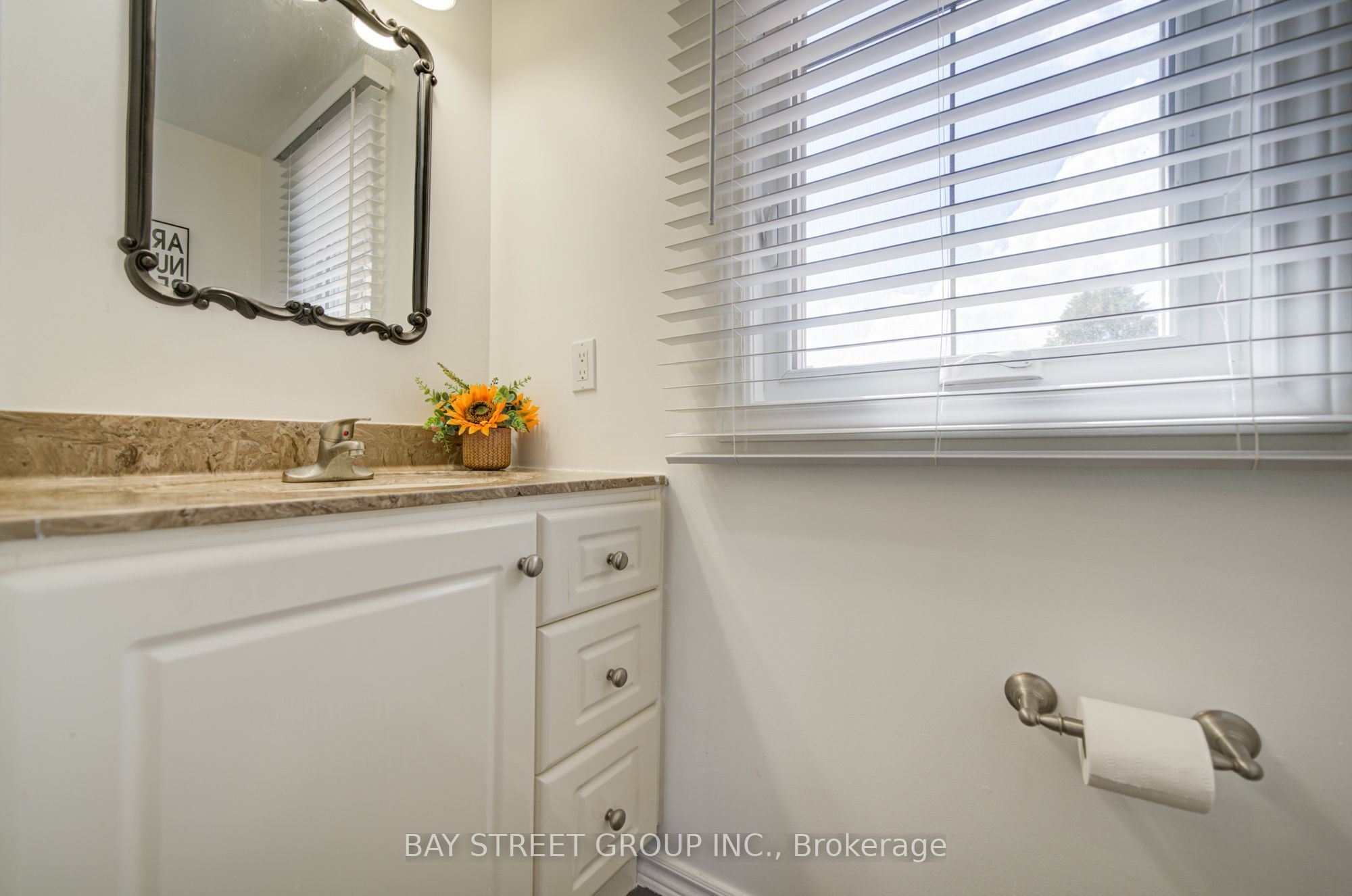 10 Hemingford Place Property Photo 23