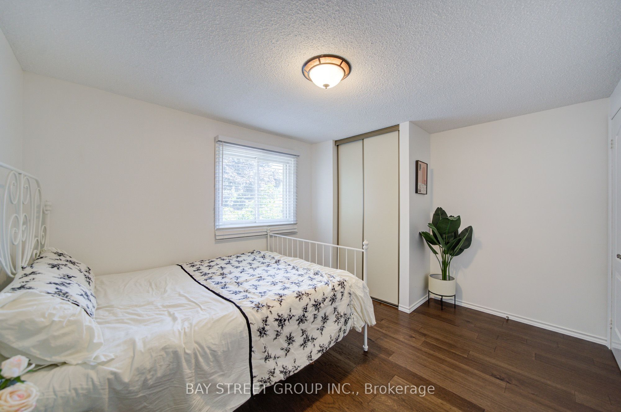 10 Hemingford Place Property Photo 27
