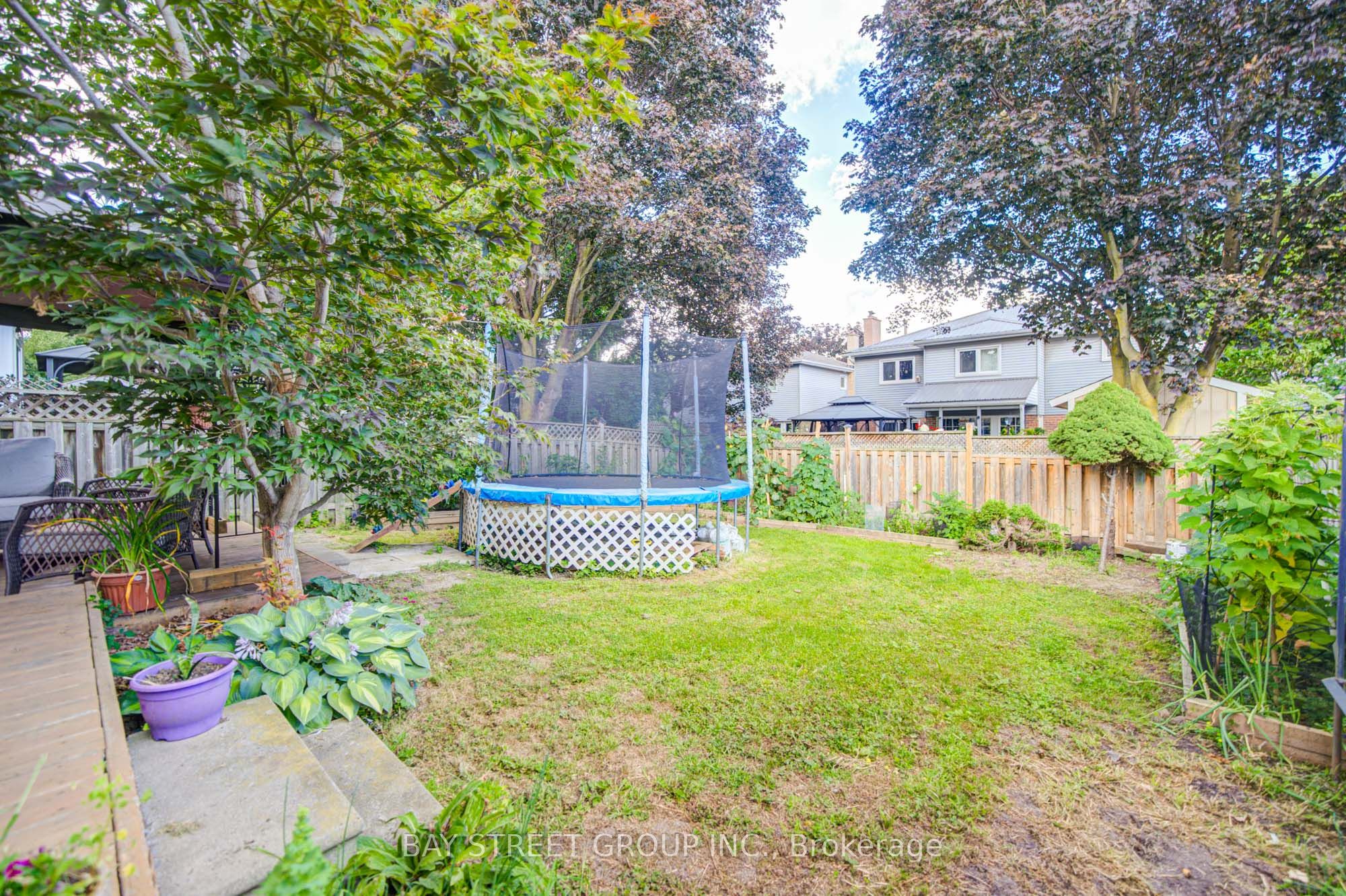 10 Hemingford Place Property Photo 34
