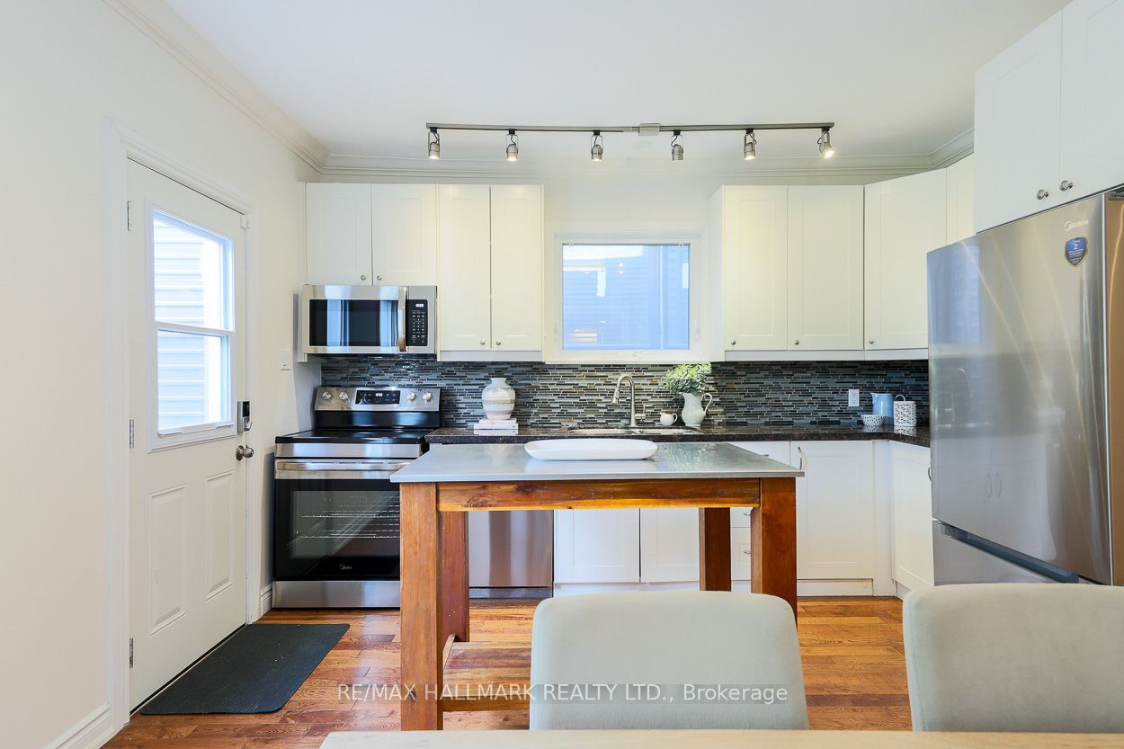 38 Boultbee Avenue Property Photo 8