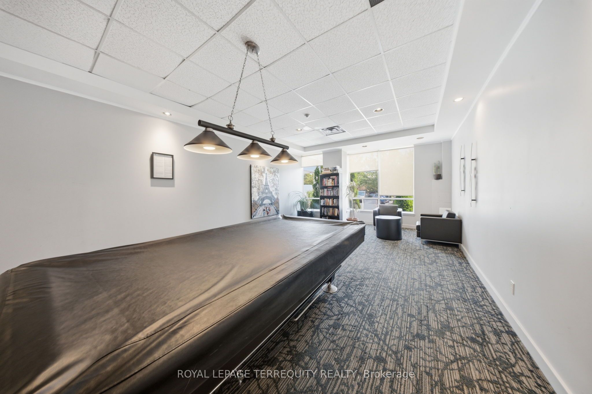 711 Rossland Road E 606 Property Photo 27