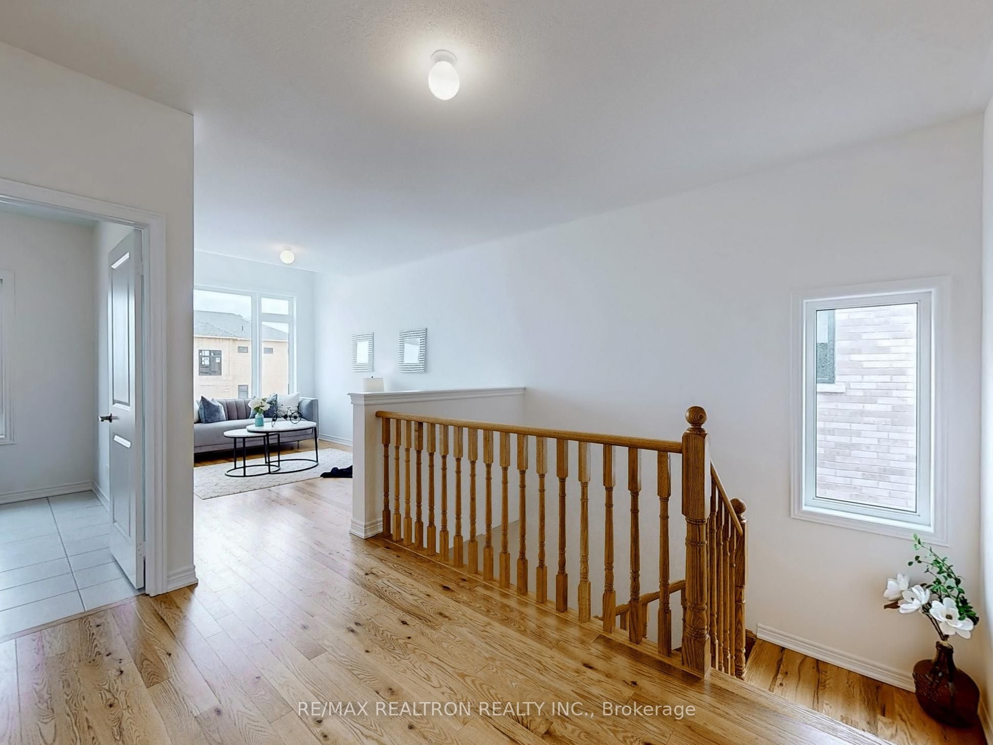 1260 Talisman Manor Property Photo 24