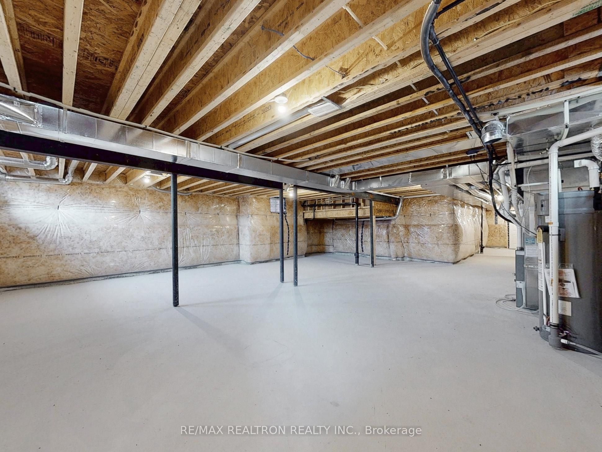 1260 Talisman Manor Property Photo 43