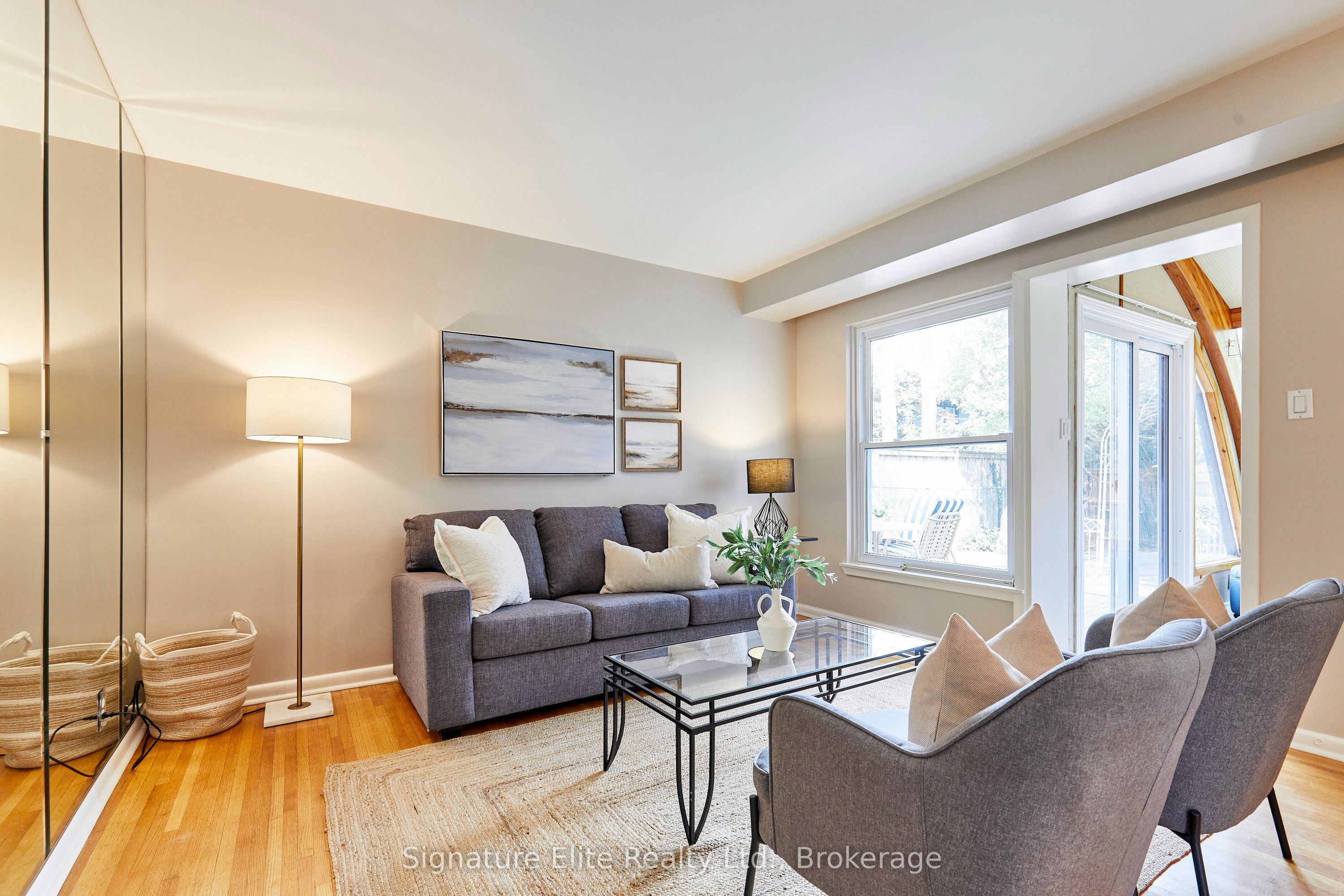 7 Lyncroft Drive Property Photo 3