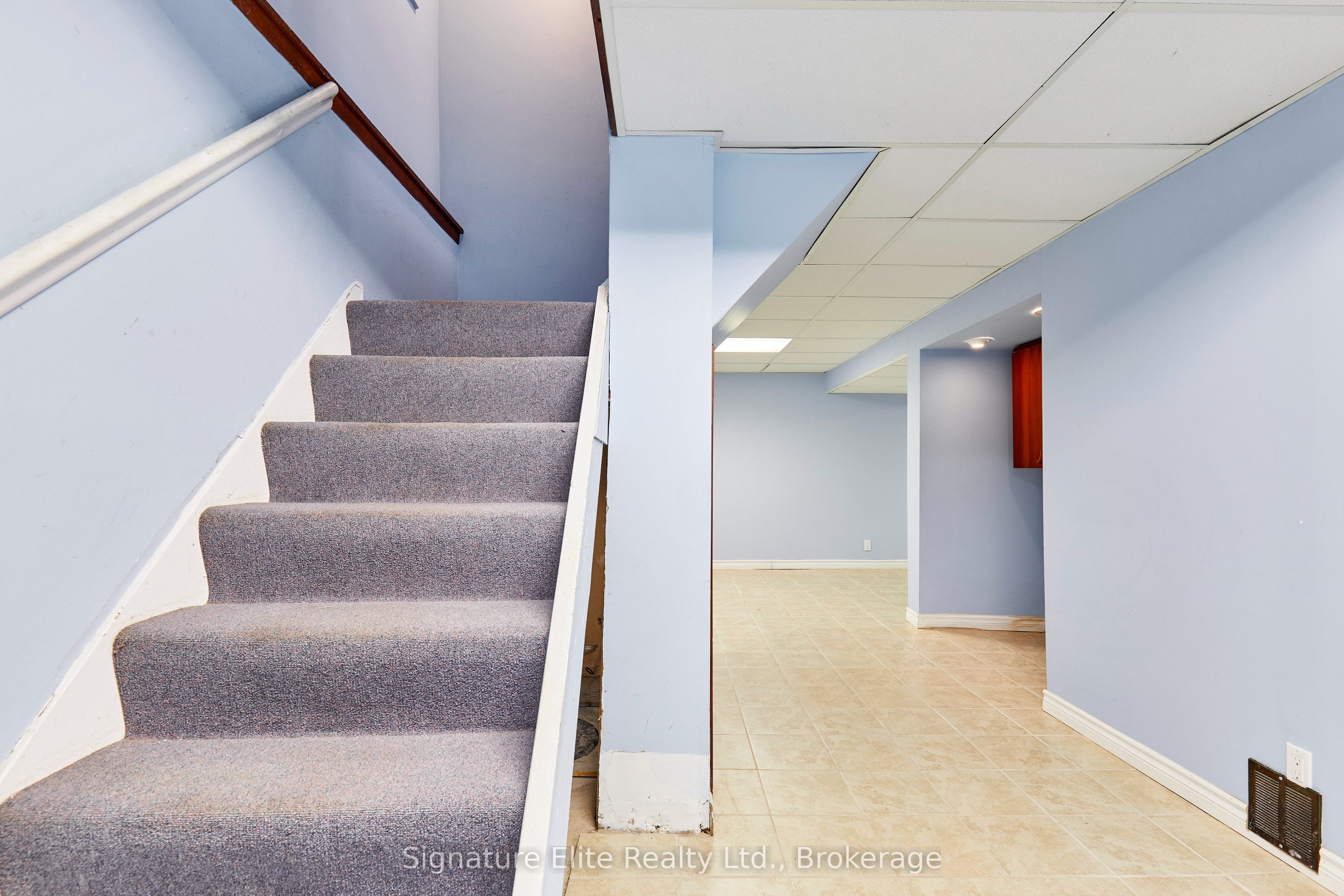 7 Lyncroft Drive Property Photo 33