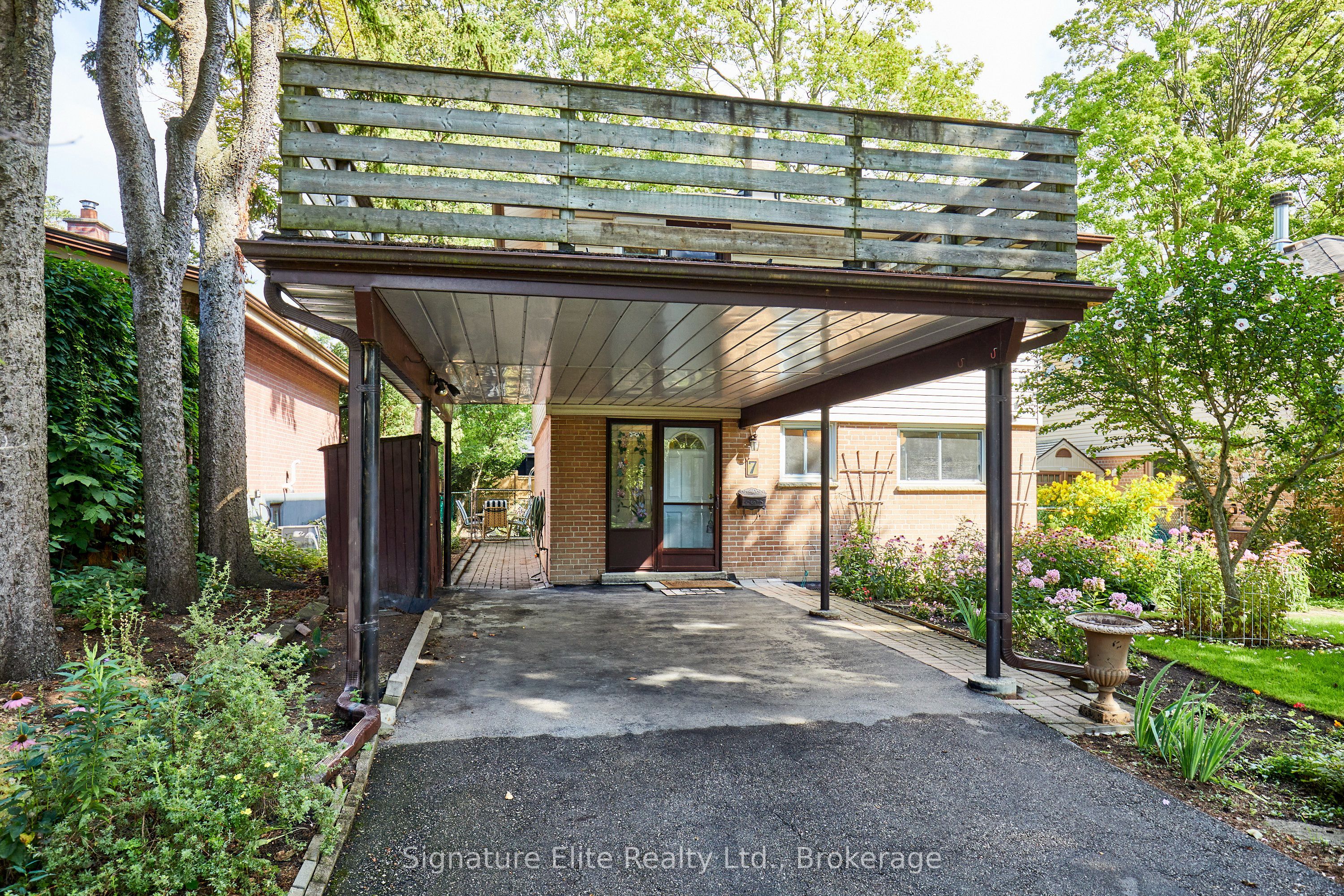 7 Lyncroft Drive Property Photo 36