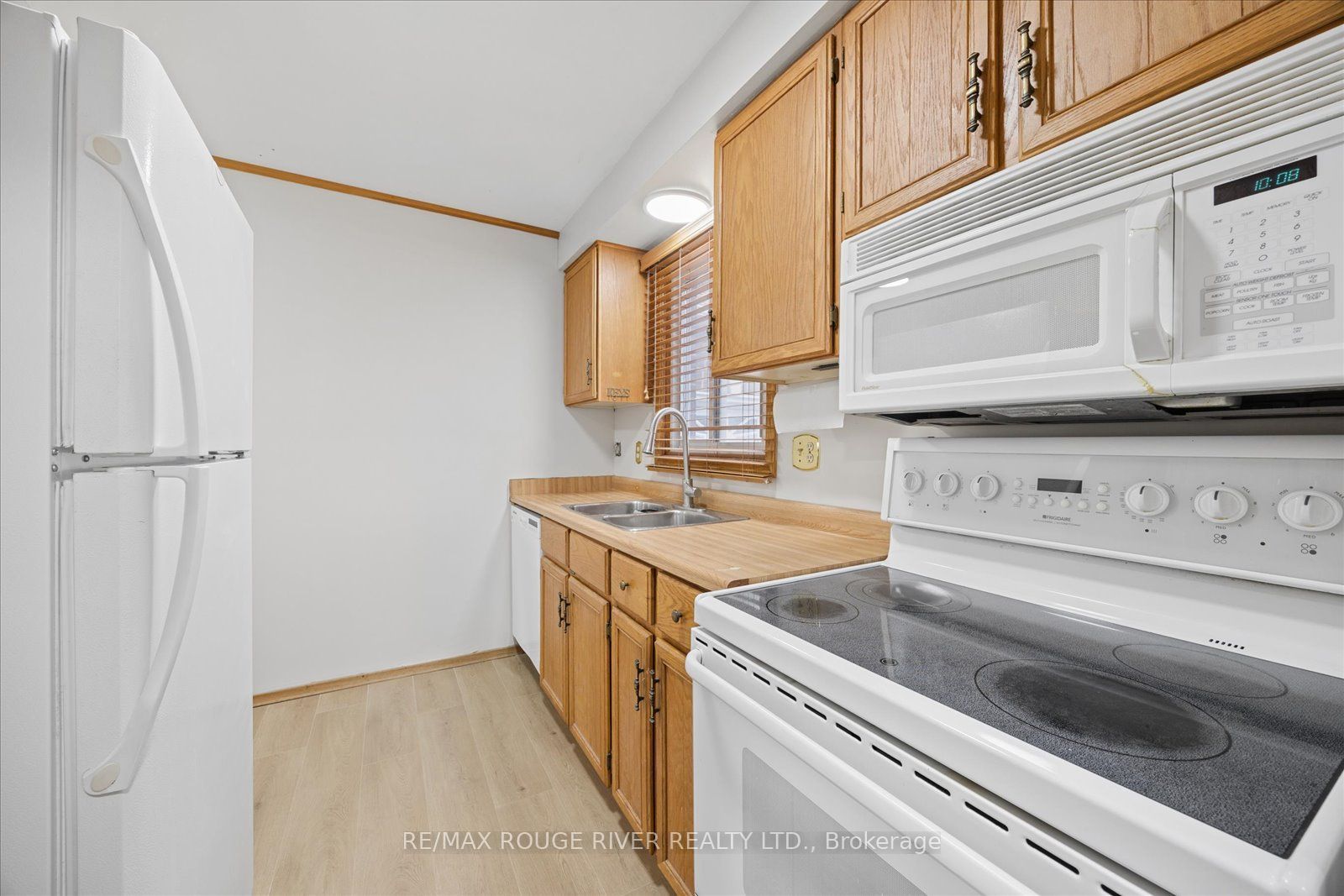 856 Meadowhill Court Main Property Photo 13