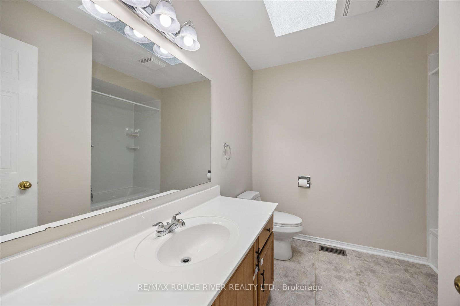 856 Meadowhill Court Main Property Photo 20