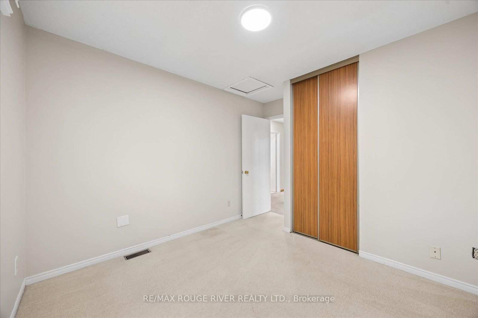 856 Meadowhill Court Main Property Photo 22