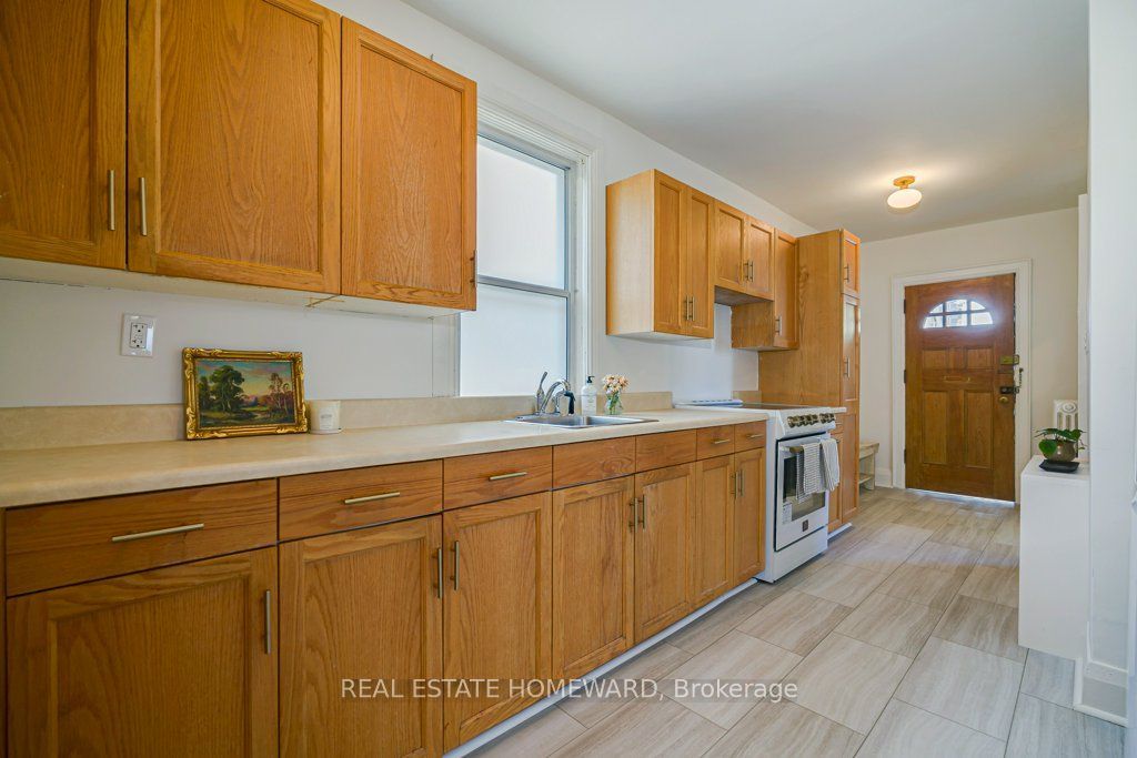 94 Wiley Avenue Property Photo 13