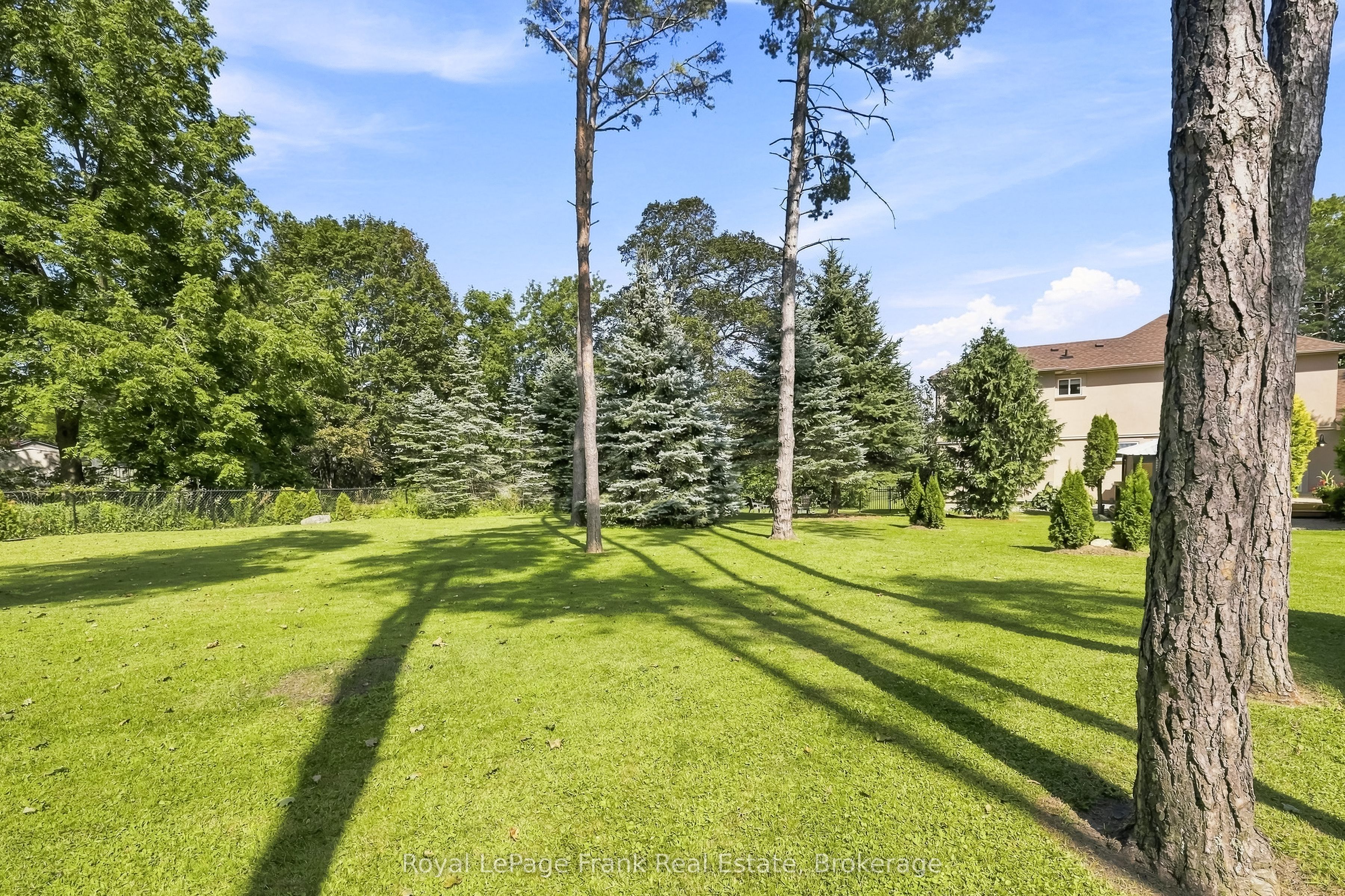 270 Union Avenue Property Photo 43