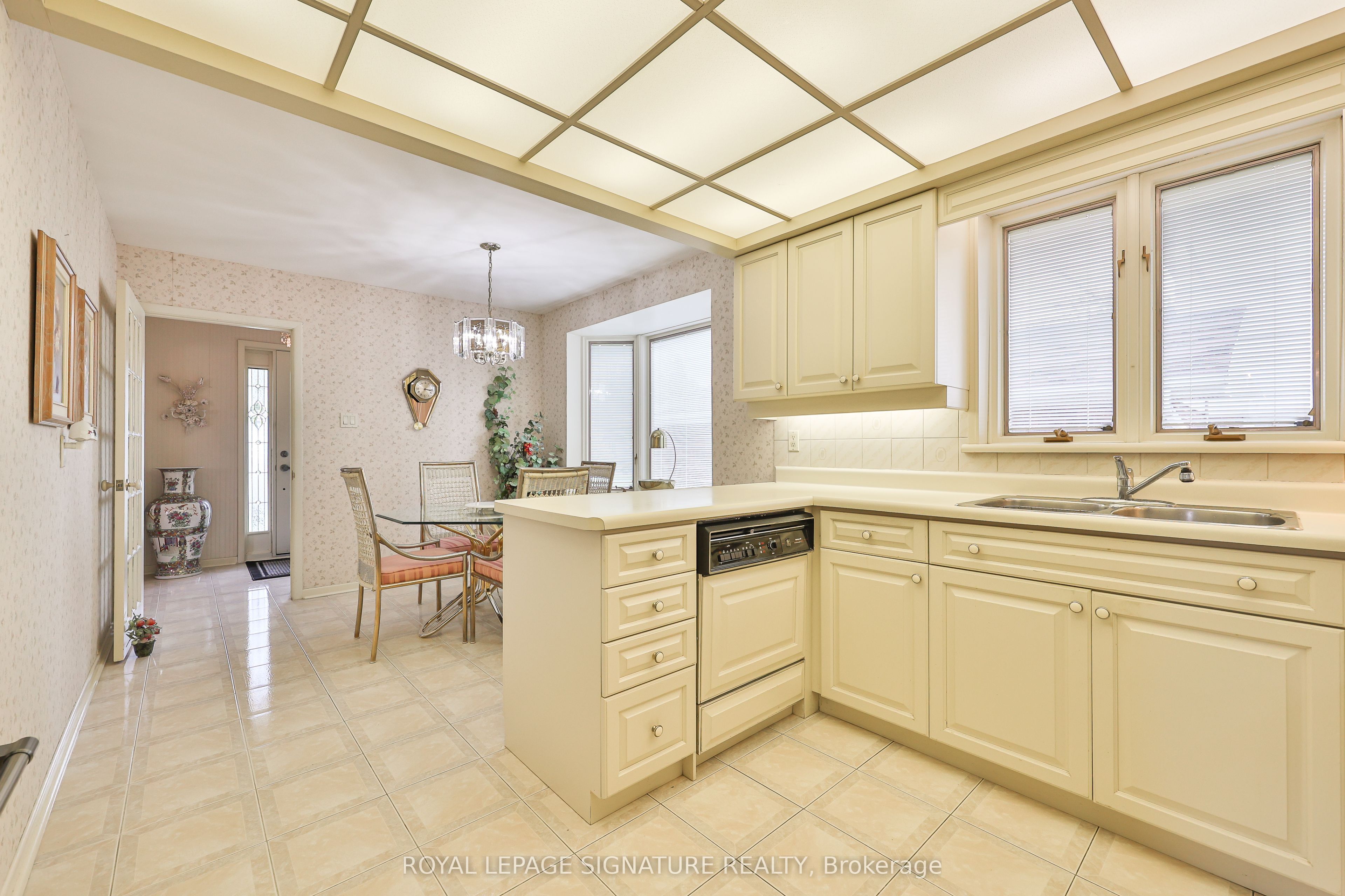 14 Logstone Crescent Property Photo 12