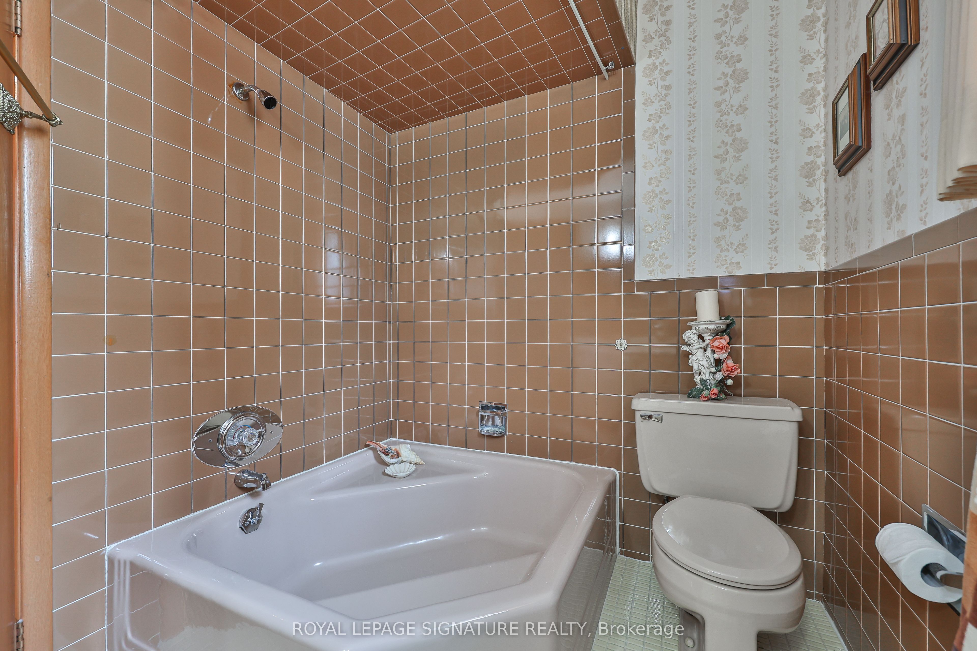 14 Logstone Crescent Property Photo 32