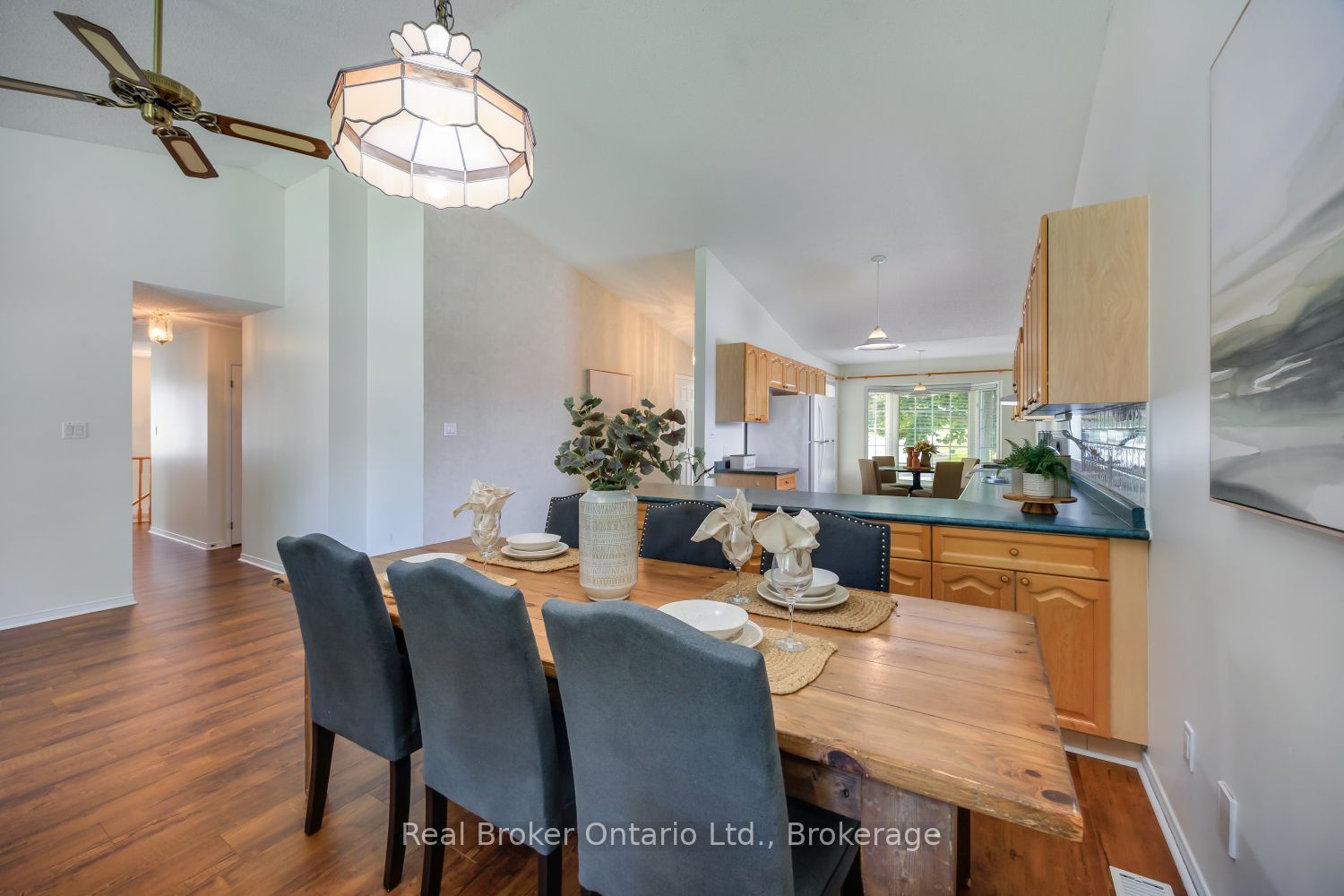 10 Niagara Trail Property Photo 16