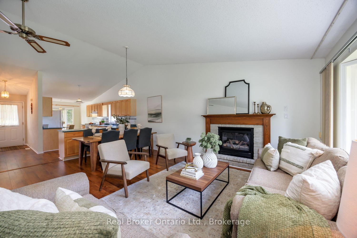 10 Niagara Trail Property Photo 19