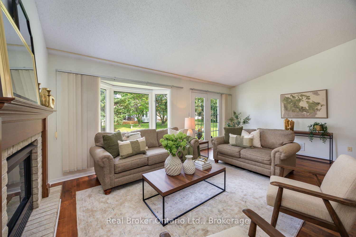 10 Niagara Trail Property Photo 20